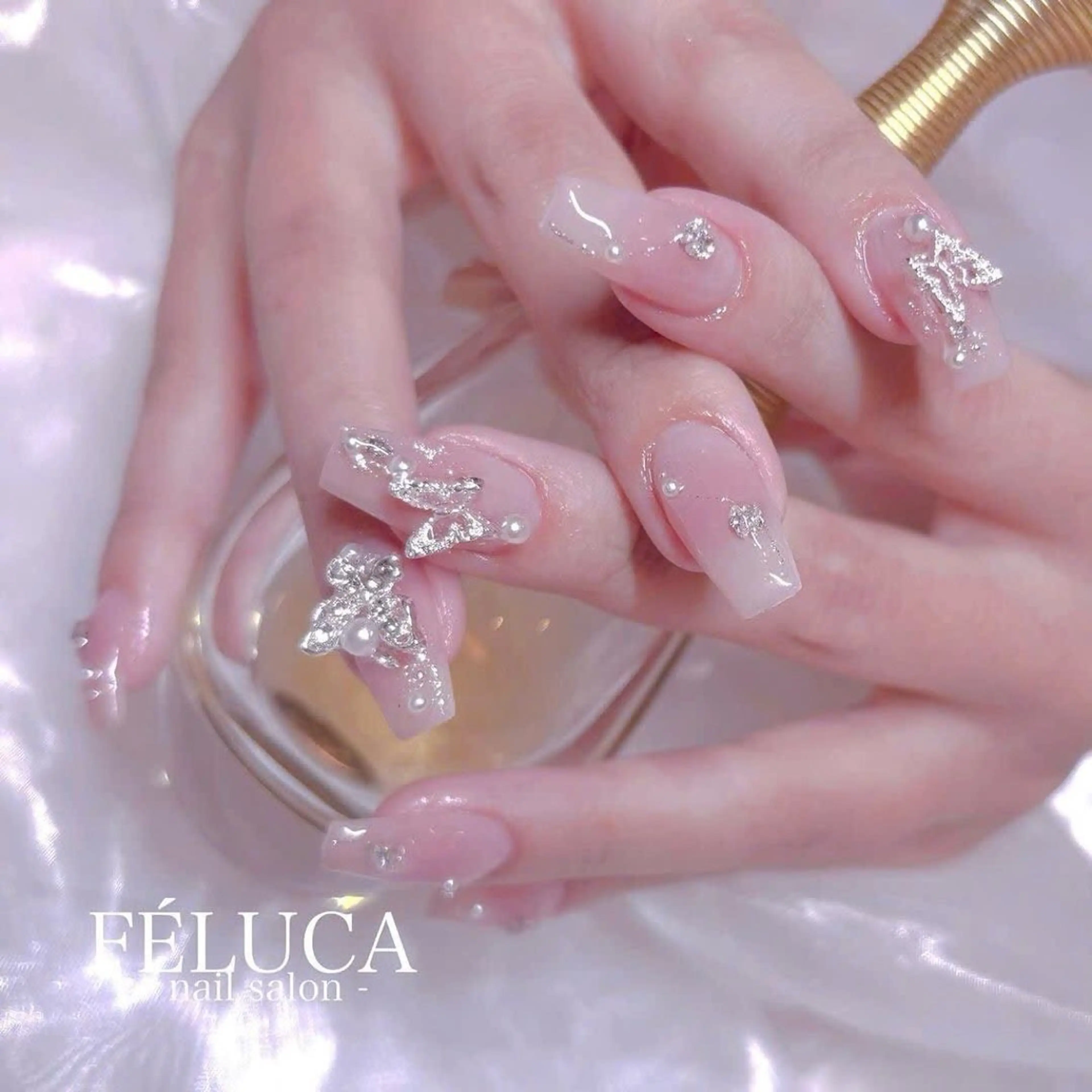 ネイル グラデーション ラメ(グリッター) マグネットネイル ミラーネイル ニュアンスネイル ハンドネイル Lumi de nailsのネイルデザイン