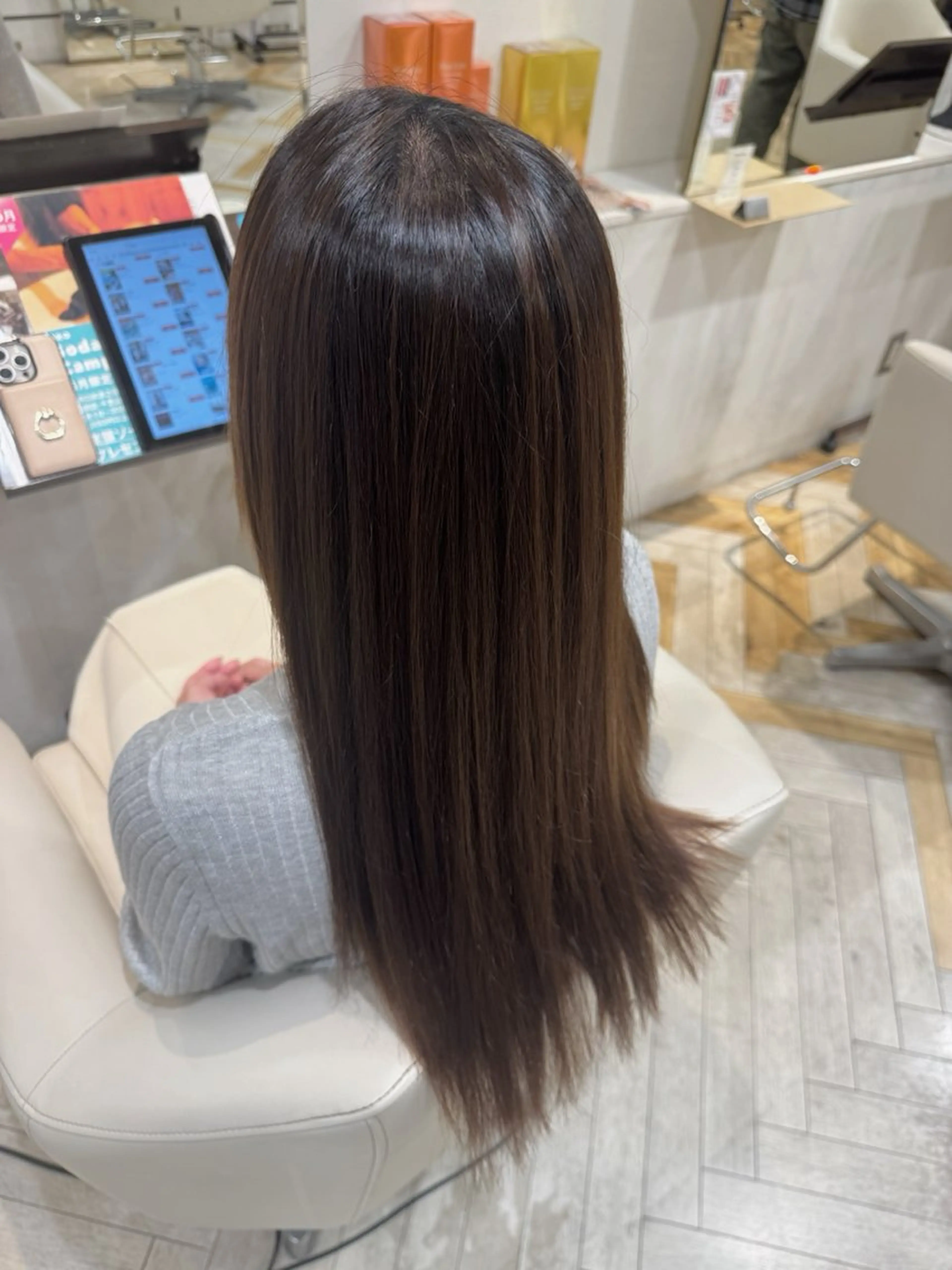 ロング 松尾 茉優のヘアスタイル