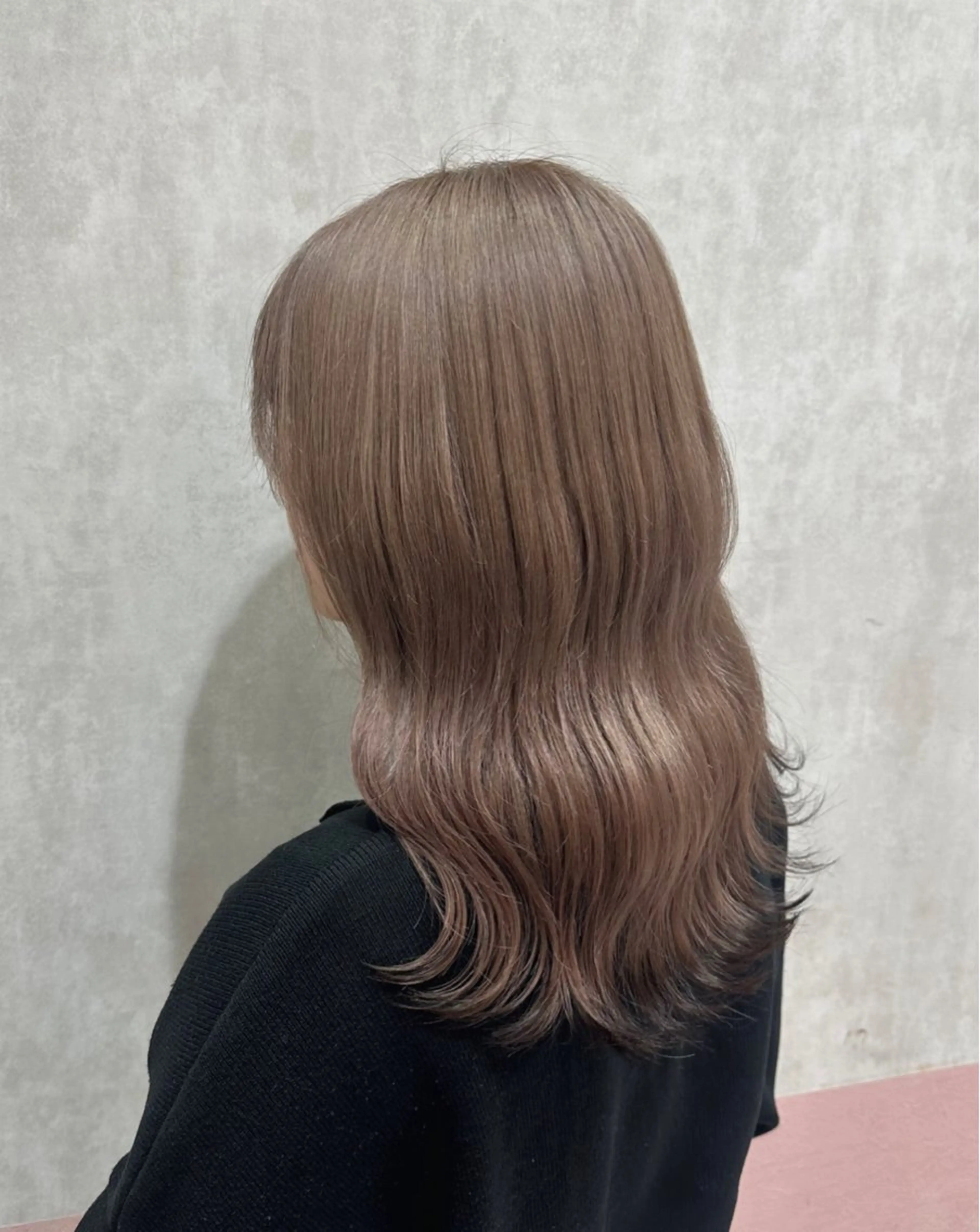 ロング アリサ/ Aura野田阪神のヘアスタイル