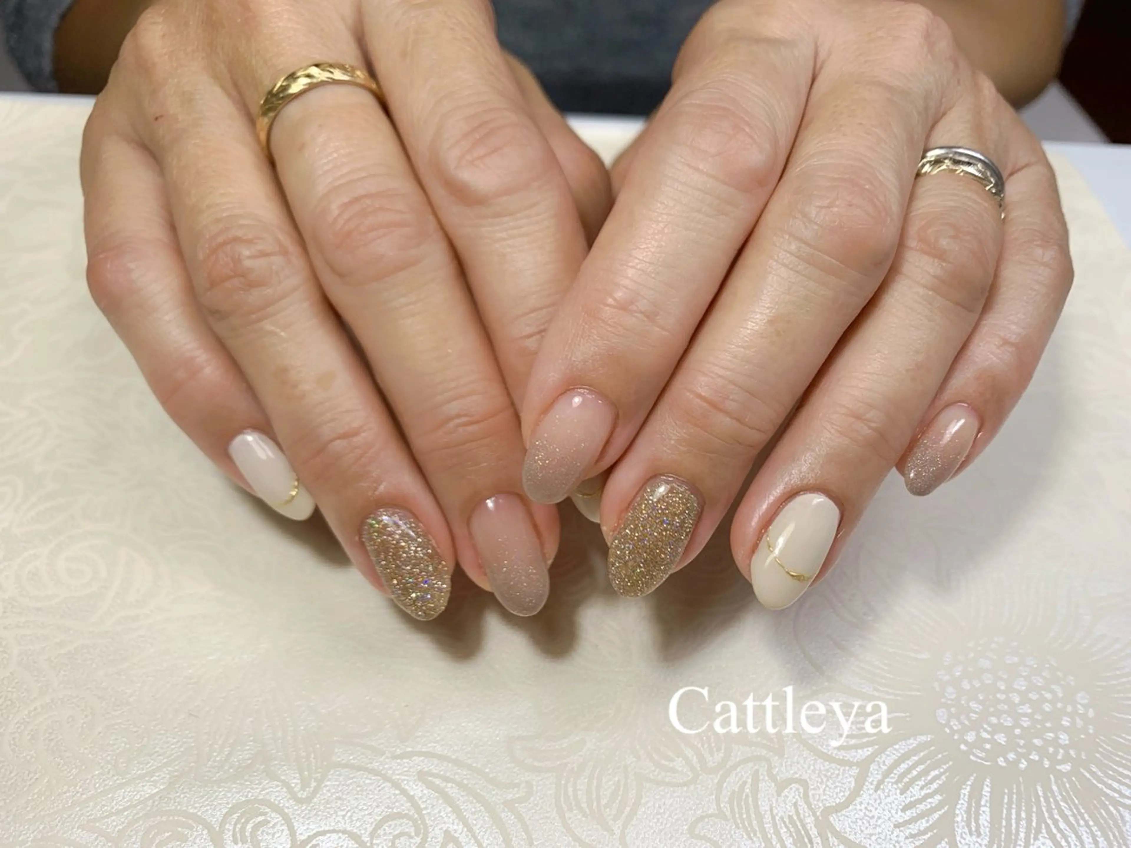 ネイル グラデーション ミラーネイル オフィスネイル シンプルネイル 冬ネイル Cattleya カトレアのネイルデザイン