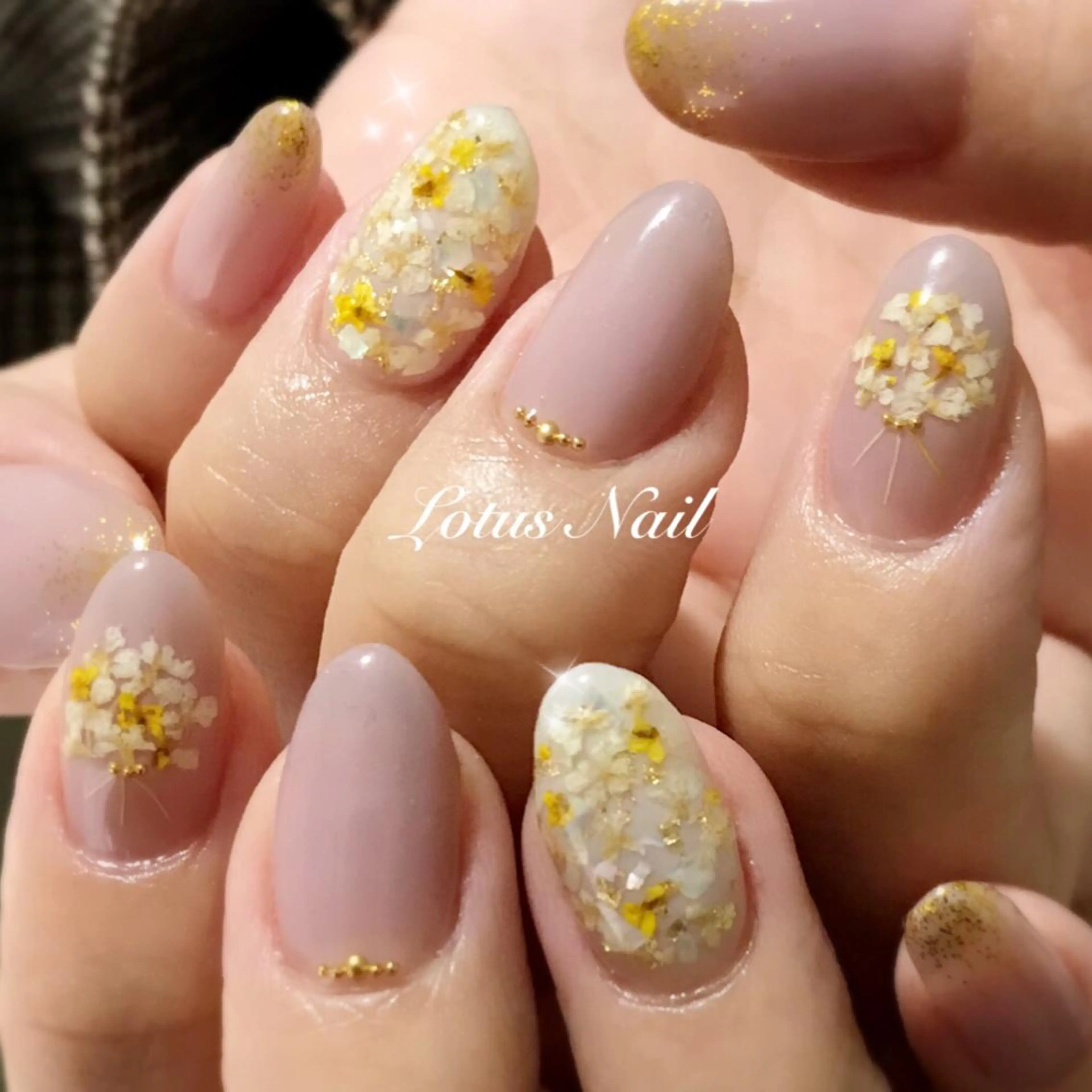 ネイル Lotus Nailのネイルデザイン