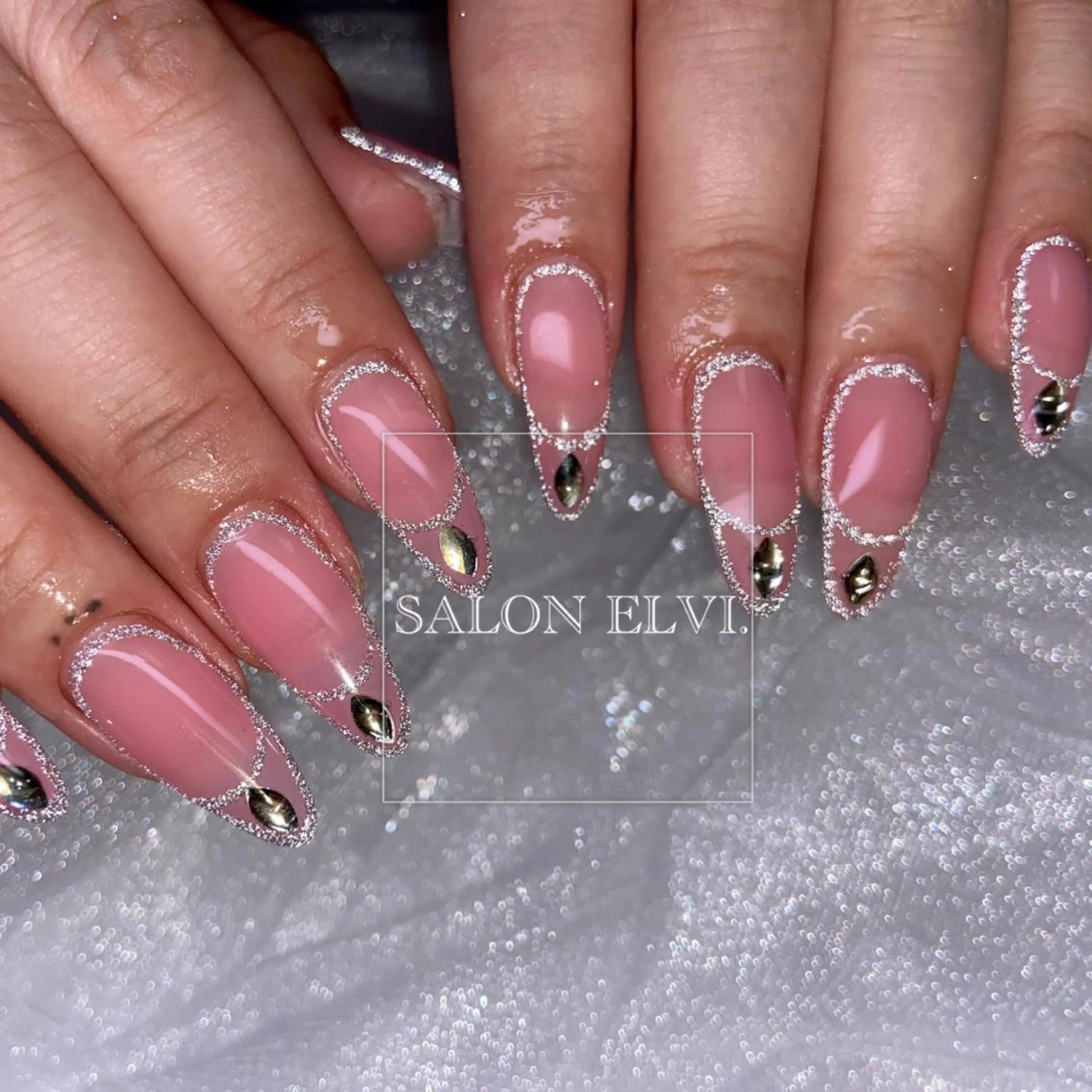 ネイル SALON ELVI.のネイルデザイン