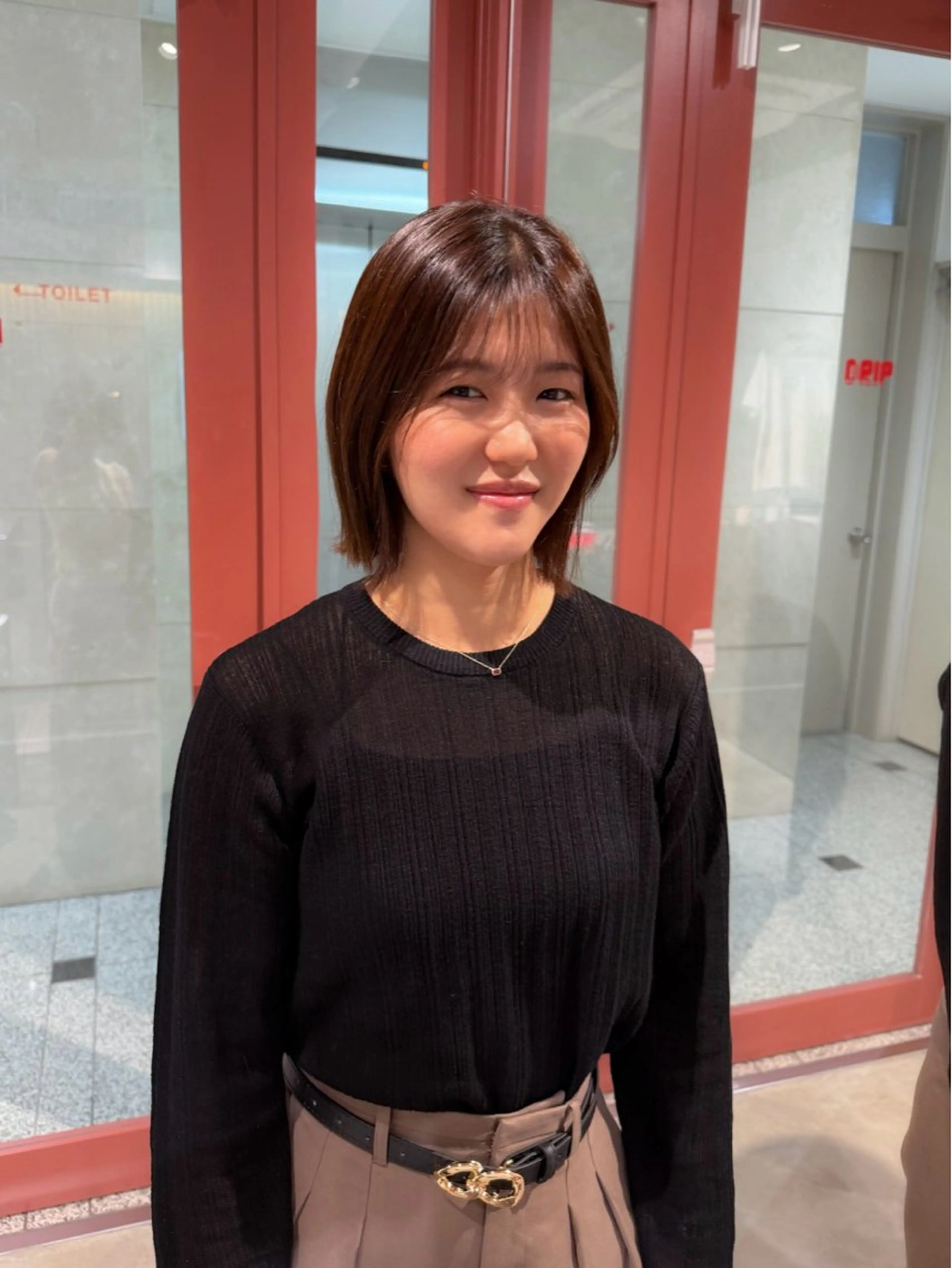 ショート ボブ レイヤーカット 小顔カット 外ハネヘア DRIP HONOKAのヘアスタイル