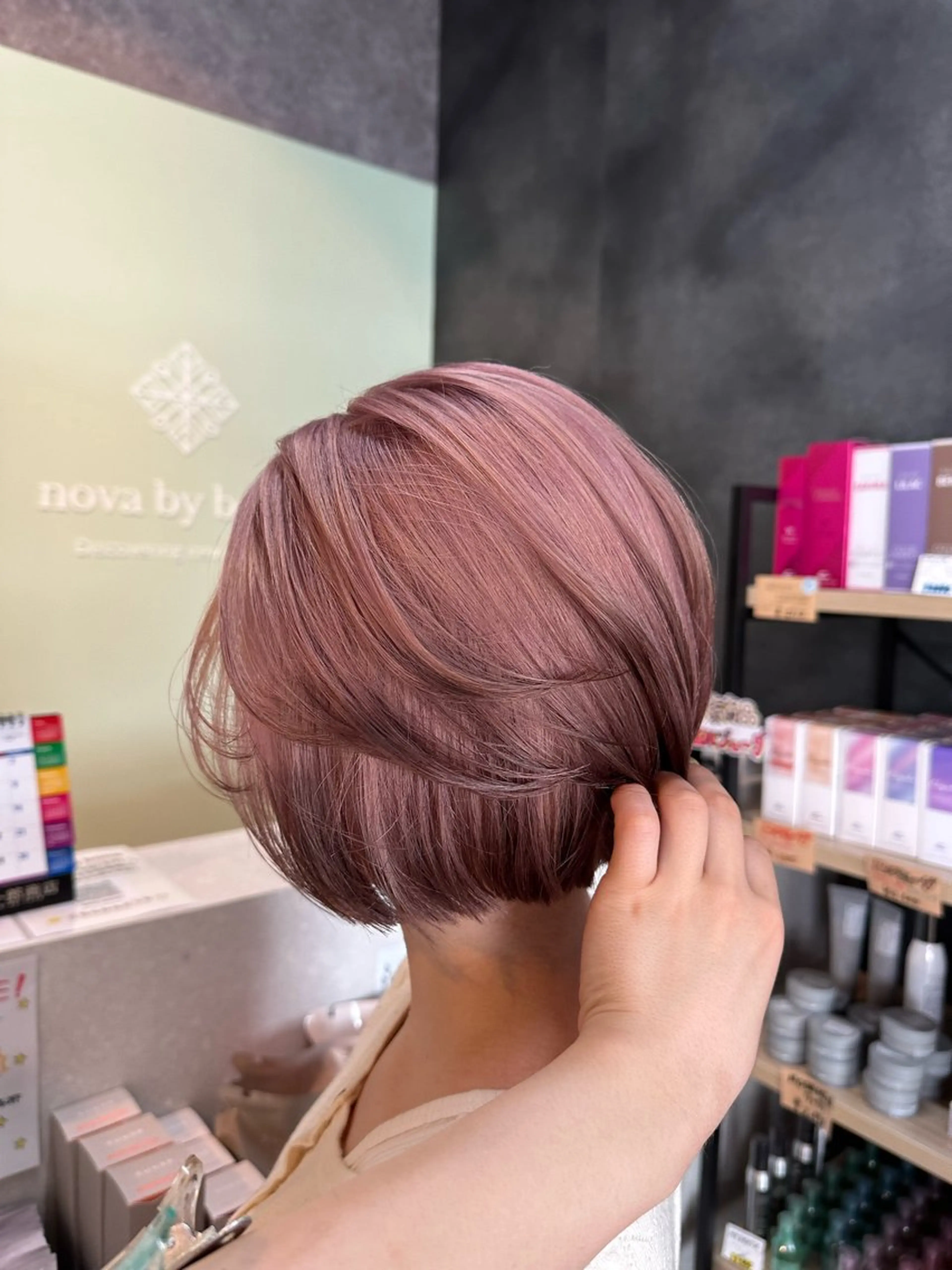 カラー ヘアカラー トリートメント 坂庭 美夢のヘアスタイル