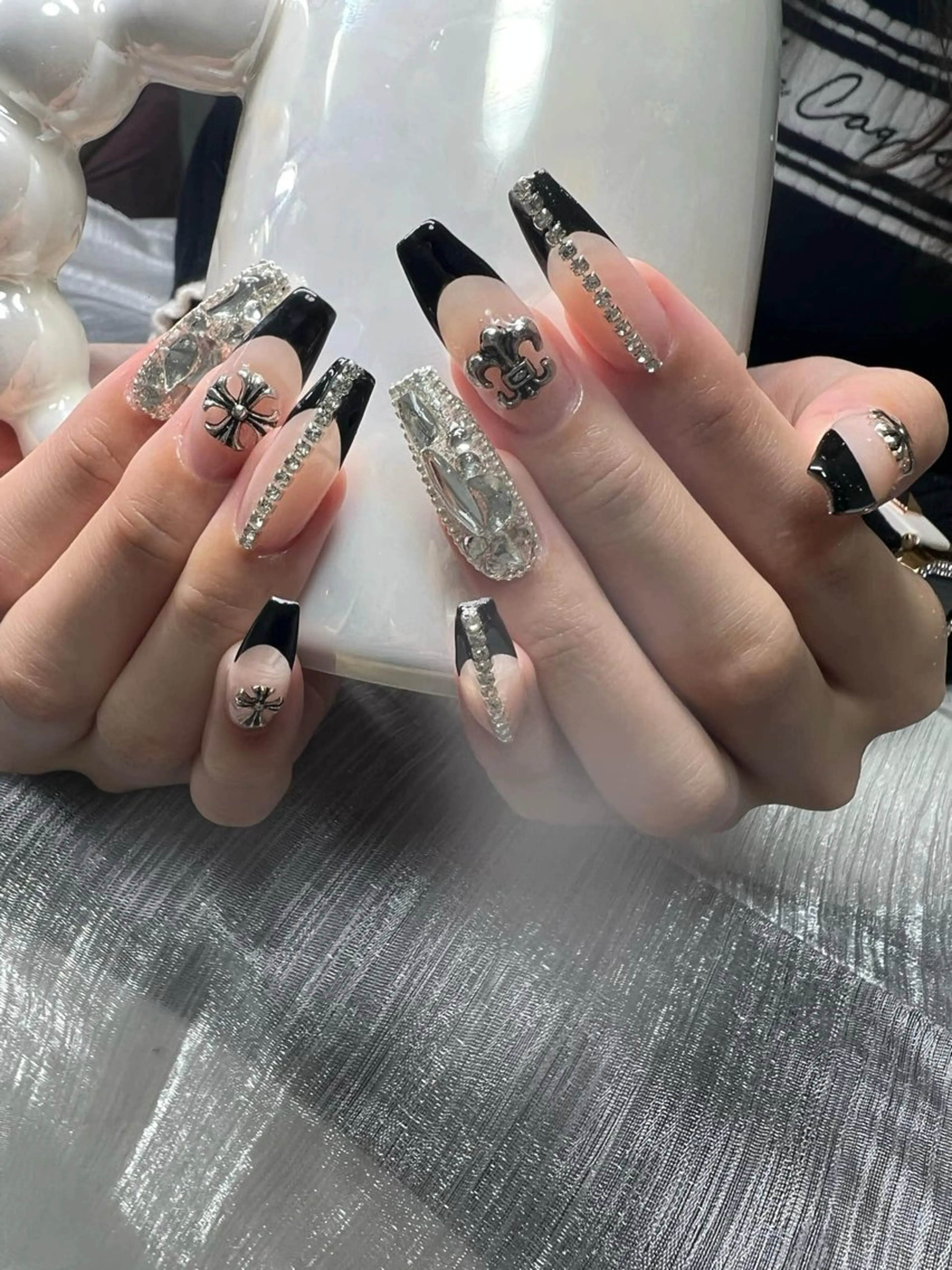 ネイル 長さ出し グラデーション キラキラネイル マグネットネイル ミラーネイル Lee Nails チップ長さだし専門店のネイルデザイン