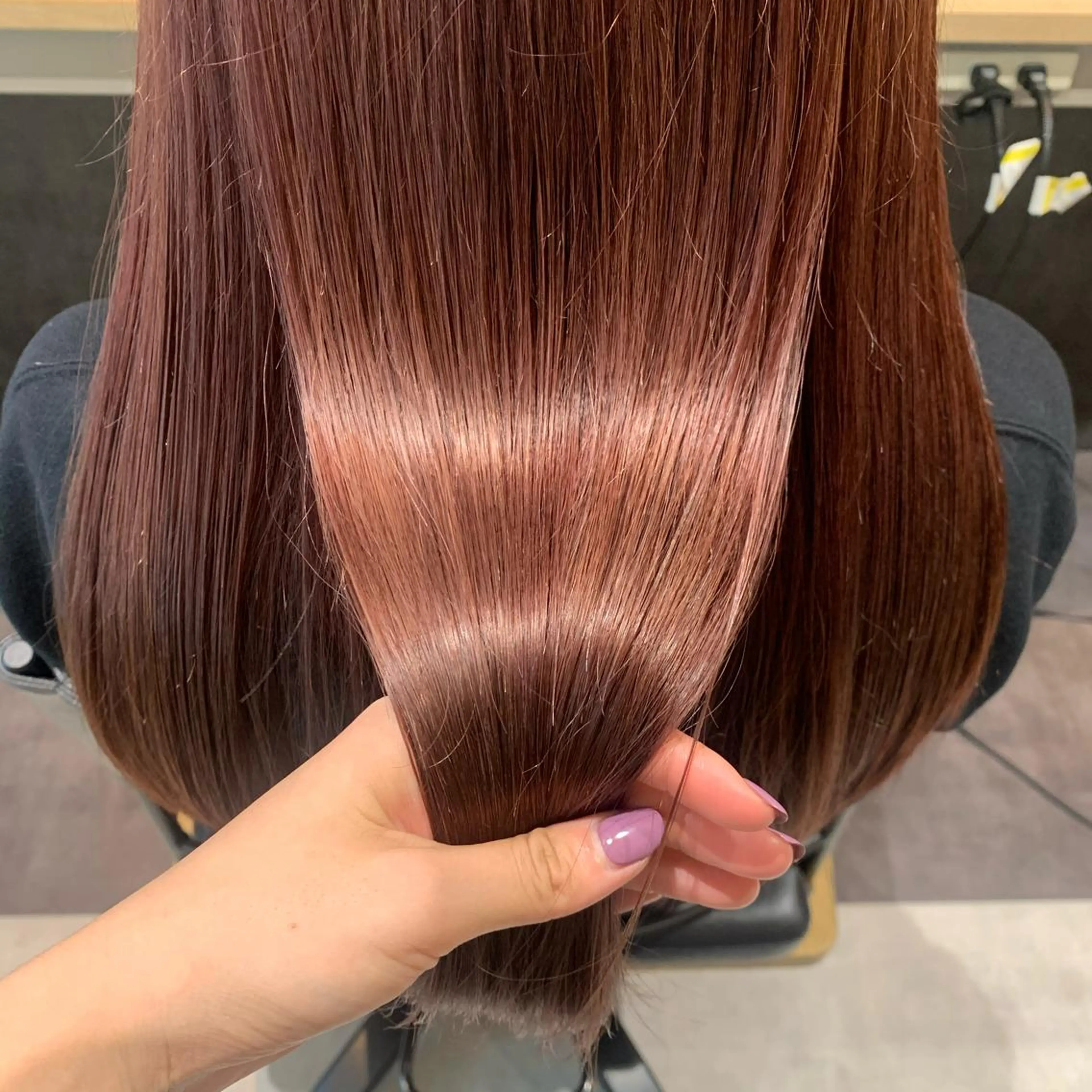 ロング カラー ブリーチ ピンクカラー hub hair レイヤー/透明感のヘアスタイル