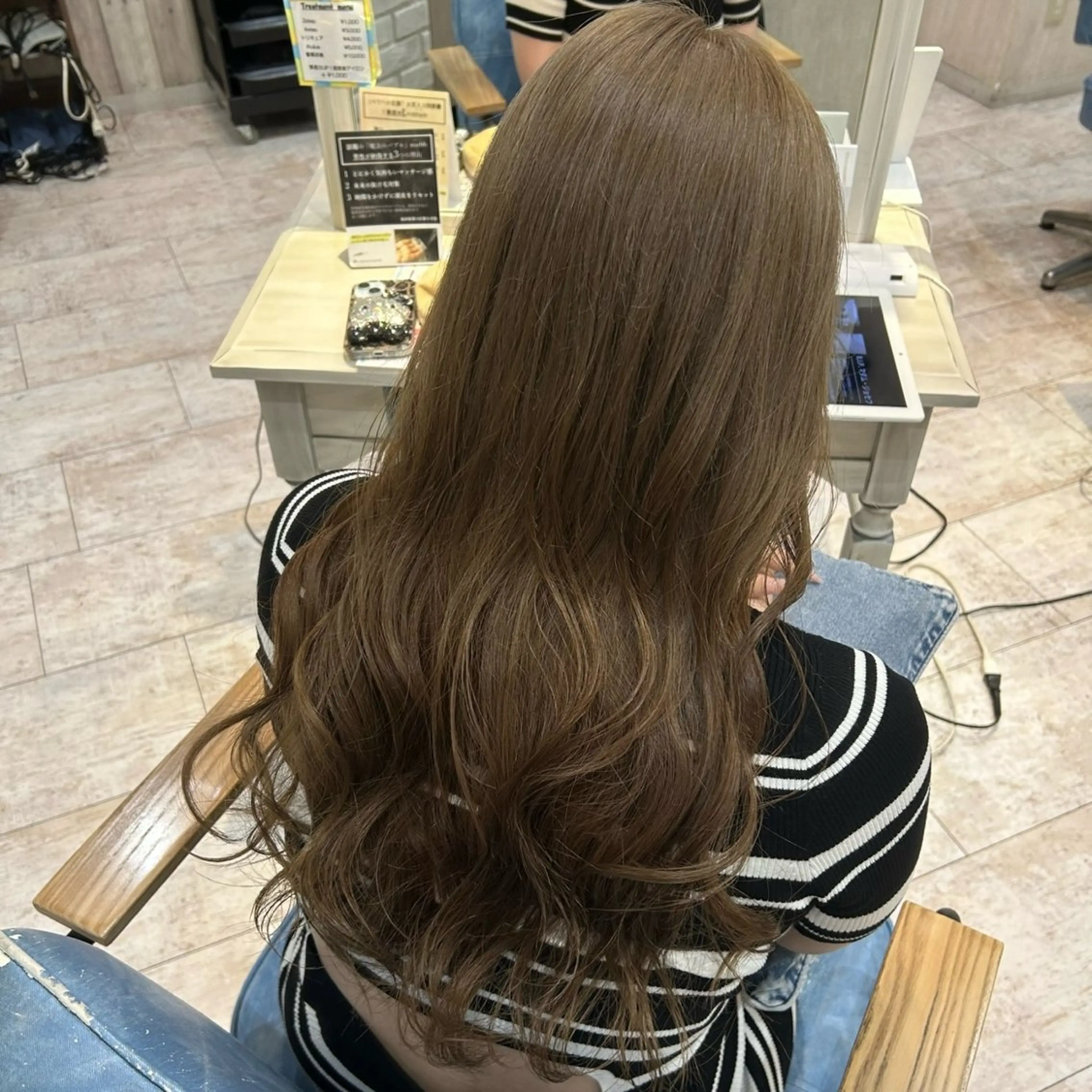 ロング カラー カット ヘアカラー トリートメント 🫧透け感⋆艶髪💎 山口アヤカのヘアスタイル