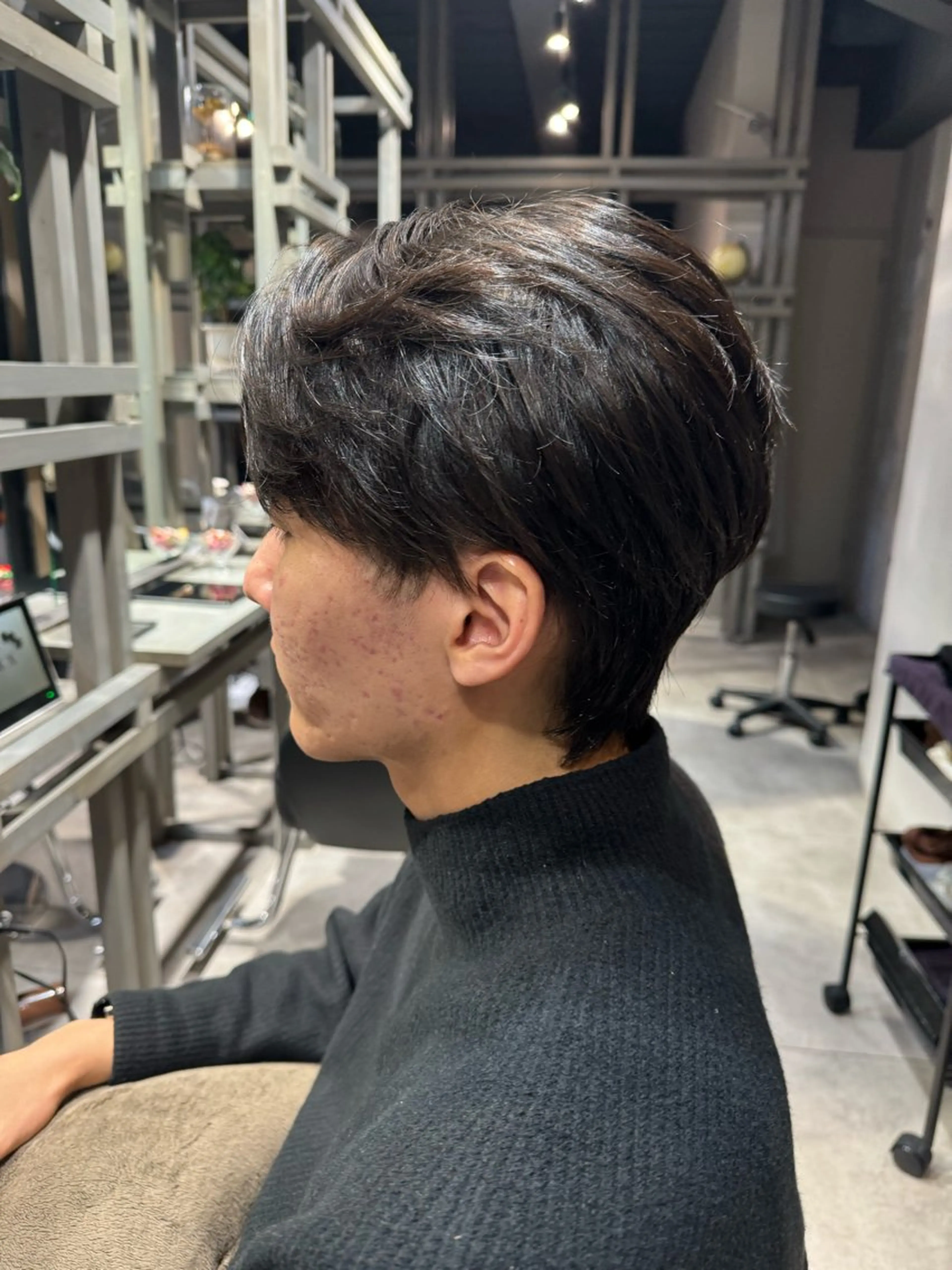 ミディアム カラー メンズ カット ヘッドスパ Dxxxx III所属・似合う髪型が 分からない方へのヘアスタイル