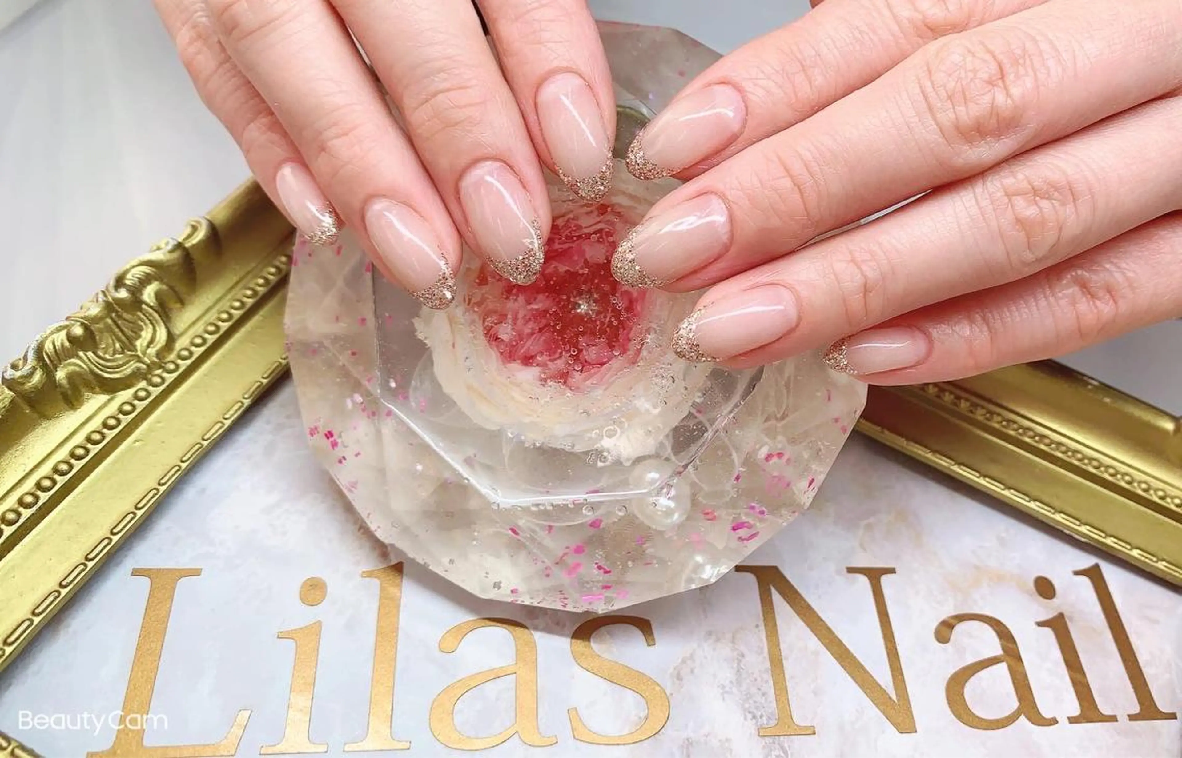 ネイル フレンチネイル ジェルネイル キラキラネイル ラメ(グリッター) ニュアンスネイル Lilas Nailのネイルデザイン