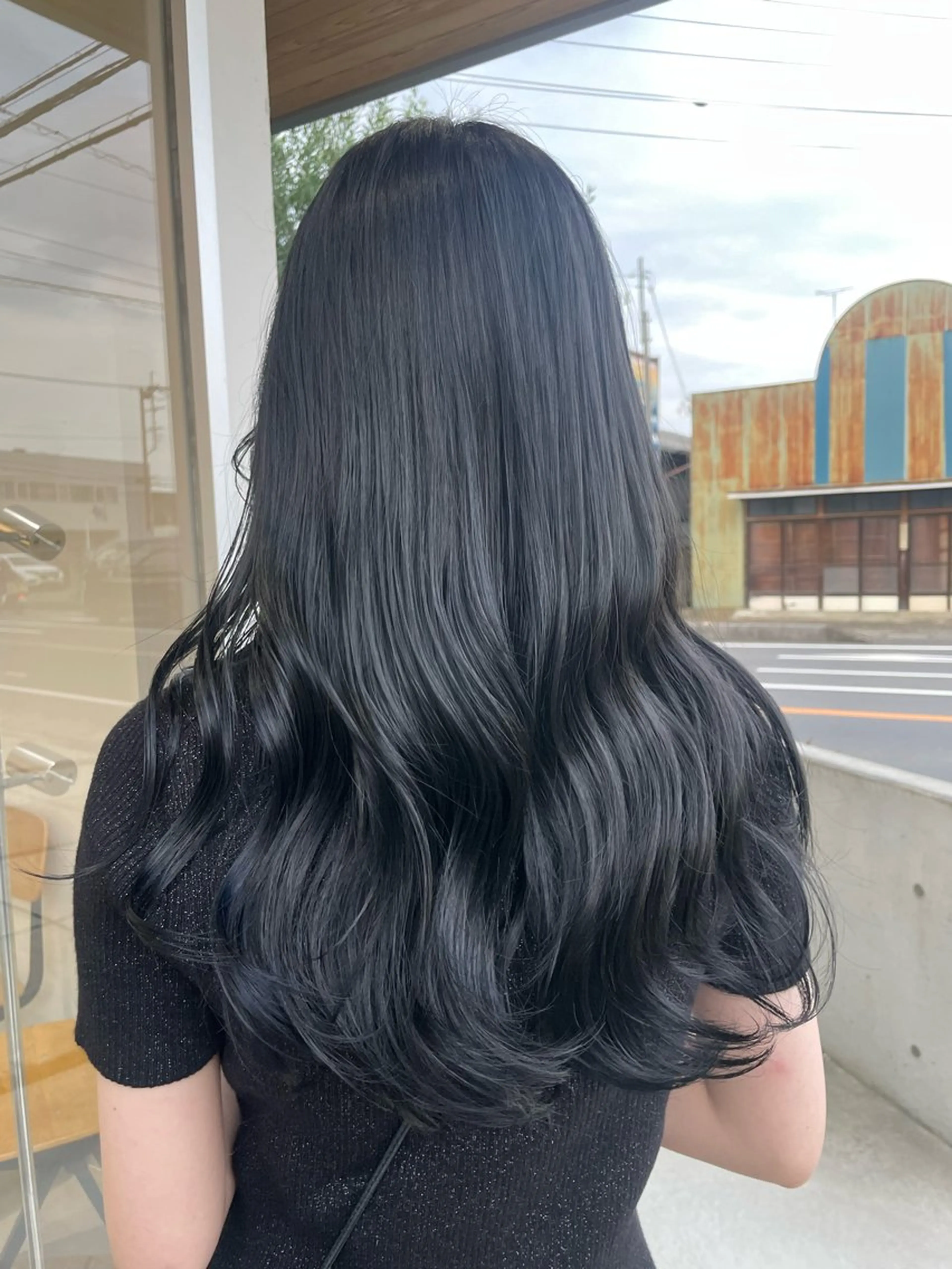 ロング カラー トリートメント 根岸 麻菜のヘアスタイル