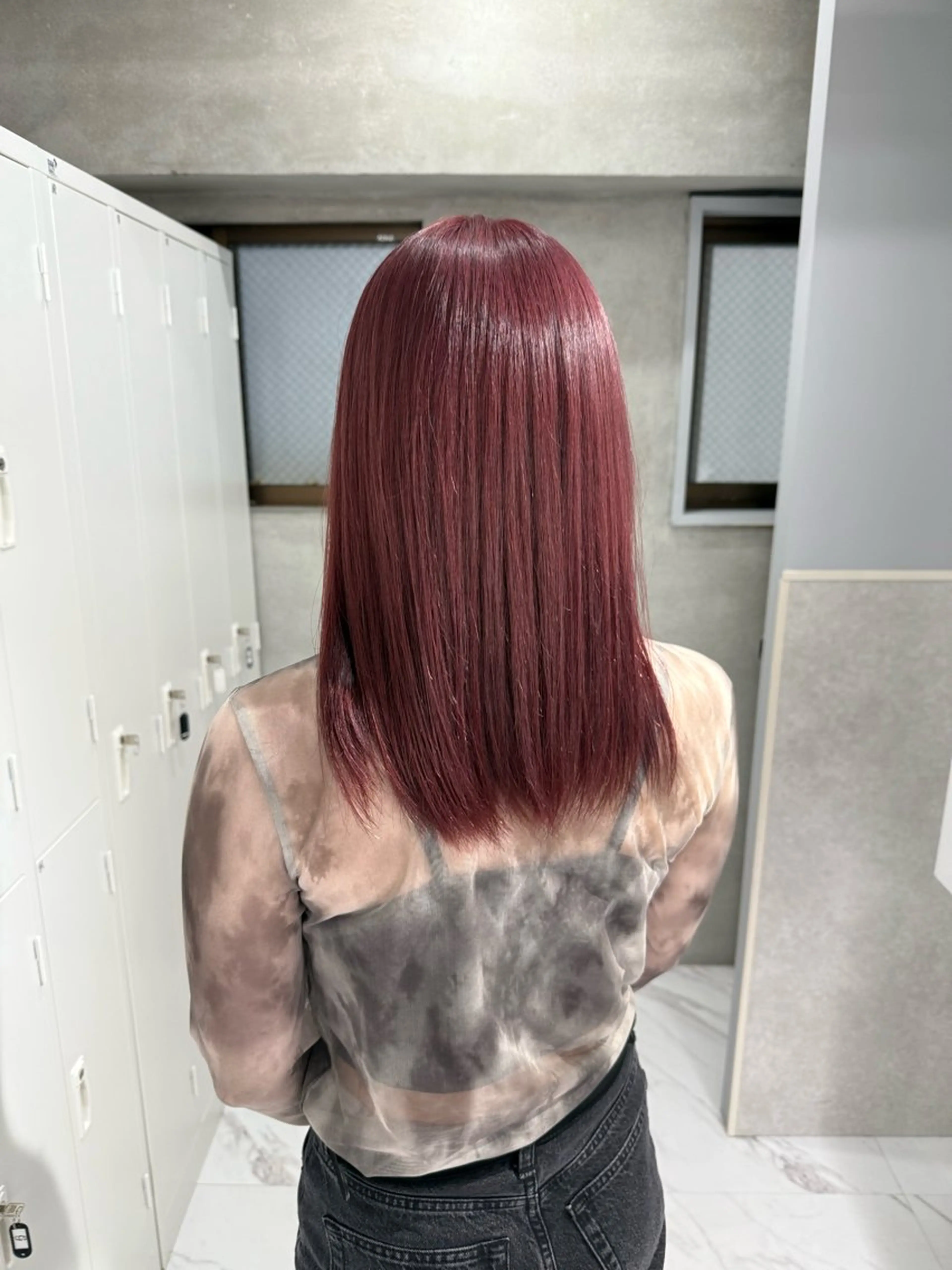 セミロング ヘアカラー sena⌇ベージュ⌇ ブリーチなしWカラーのヘアスタイル