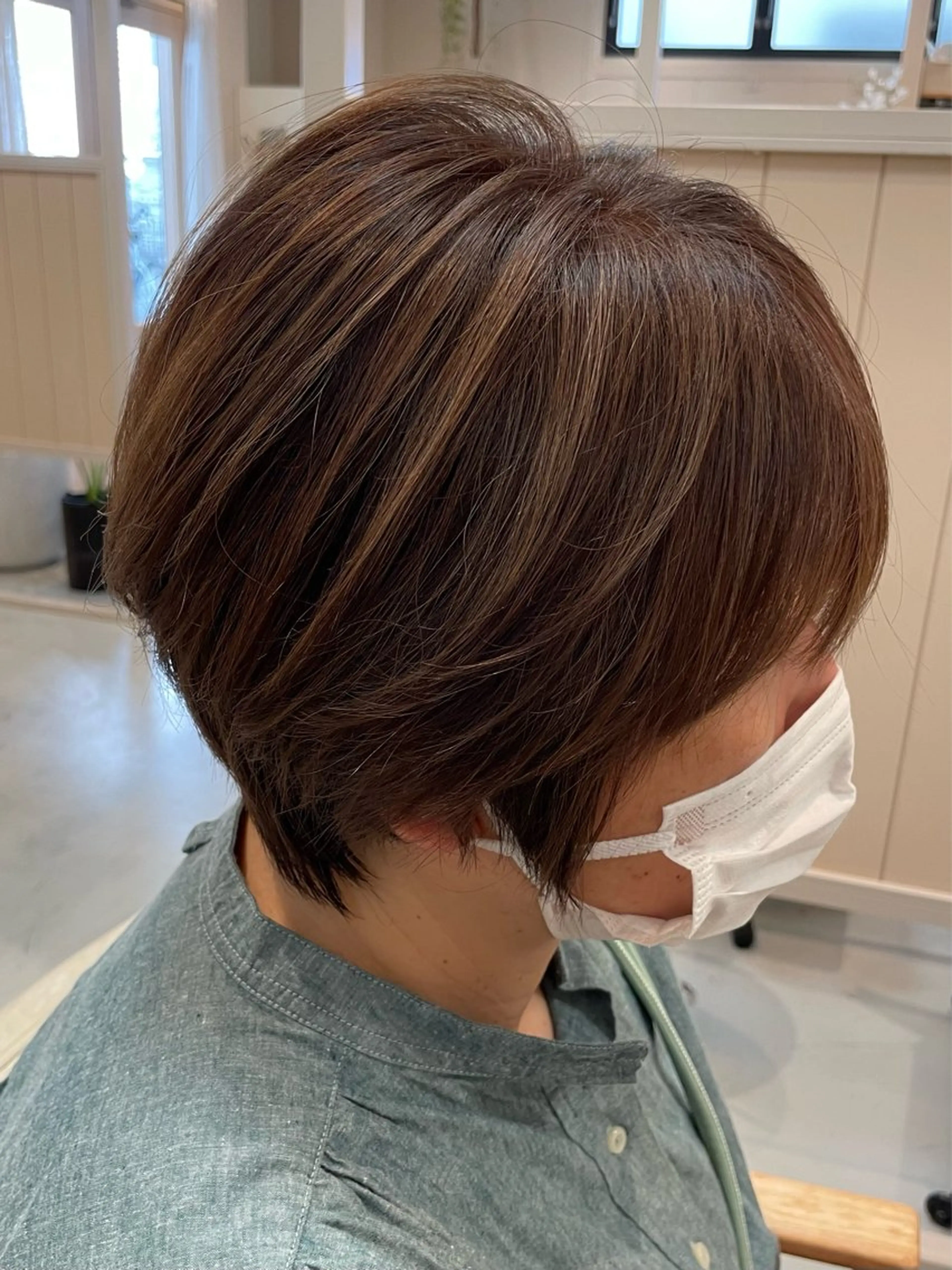 ショート カラー ハイライトカラー ハイライト カラー特化型美容師 保住のヘアスタイル