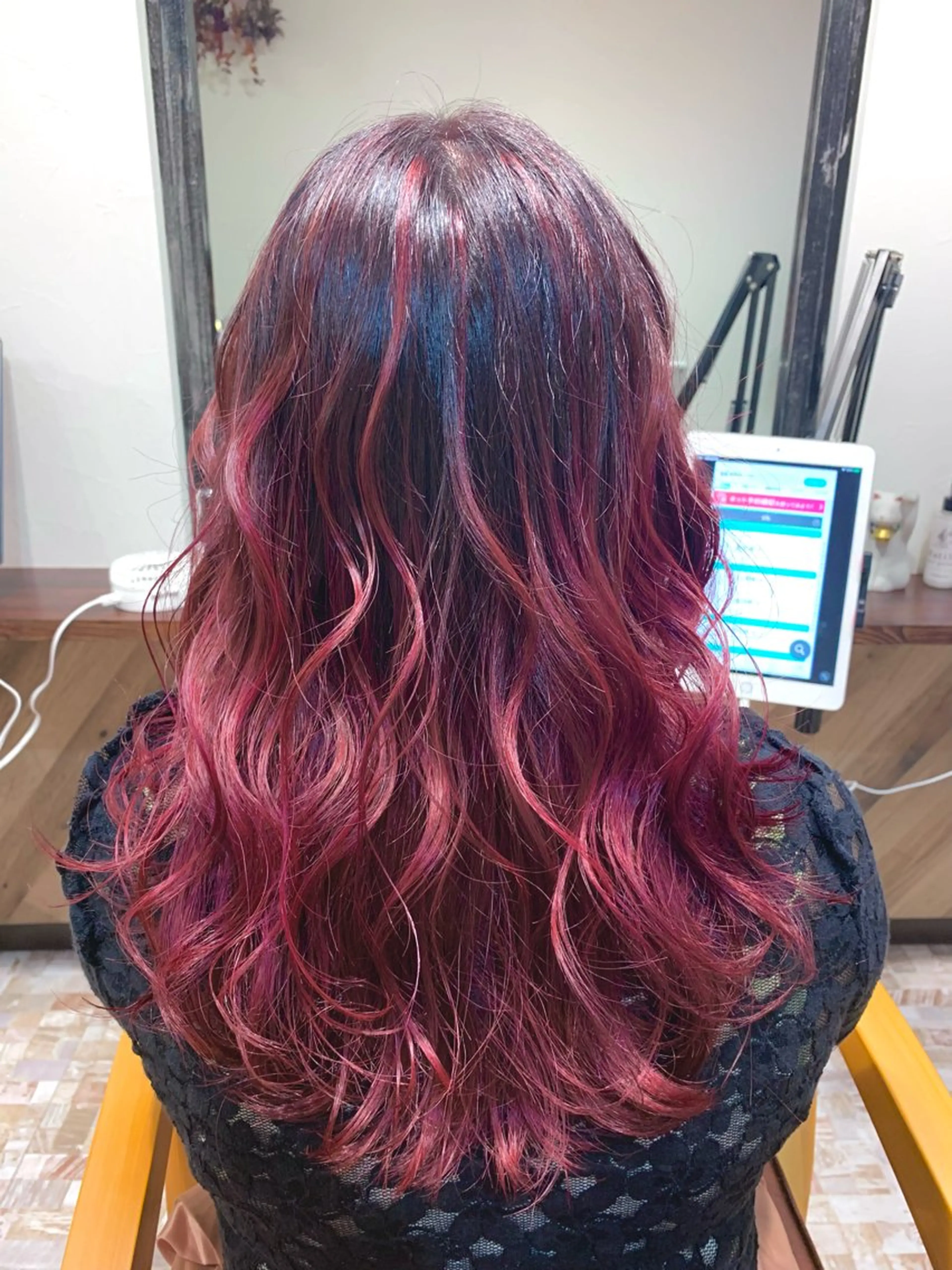 ロング カラー 神野 洸都のヘアスタイル