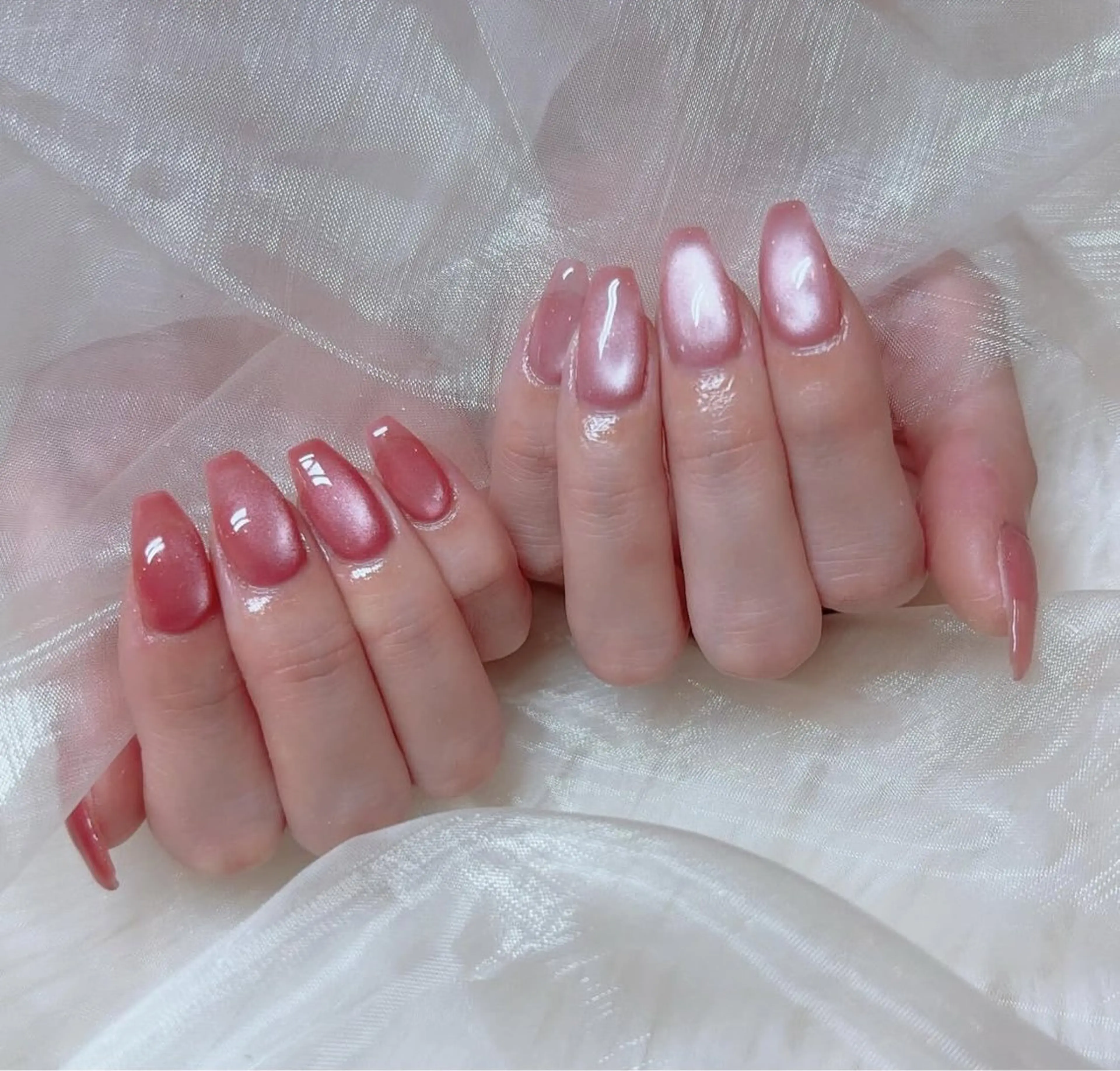 ネイル オーロラネイル クリアネイル フラッシュネイル ジェルネイル グラデーション ハンドネイル Amee Nail Salonのネイルデザイン