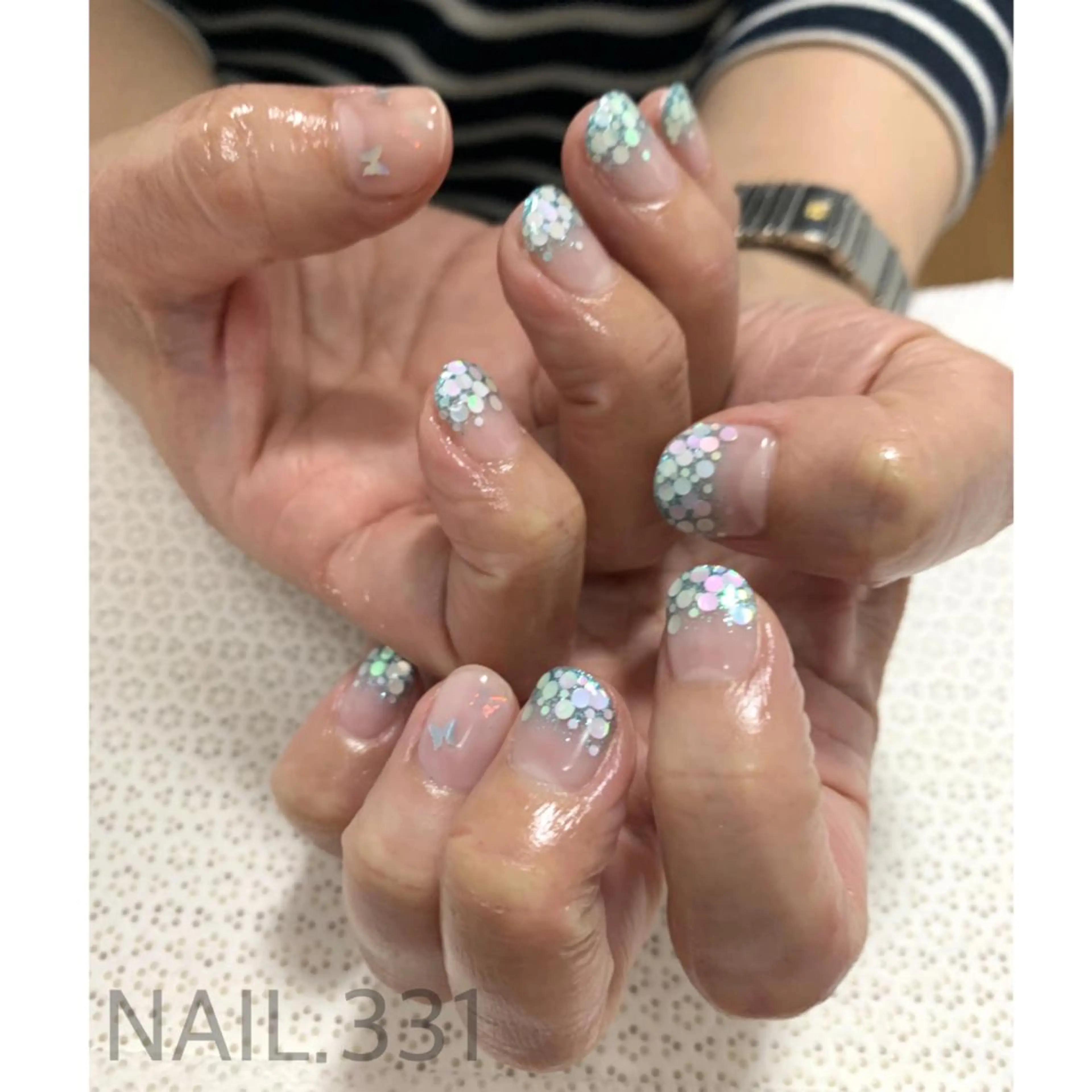 ネイル オーロラネイル ブルー フラッシュネイル ホログラムネイル キラキラネイル Nail 331のネイルデザイン
