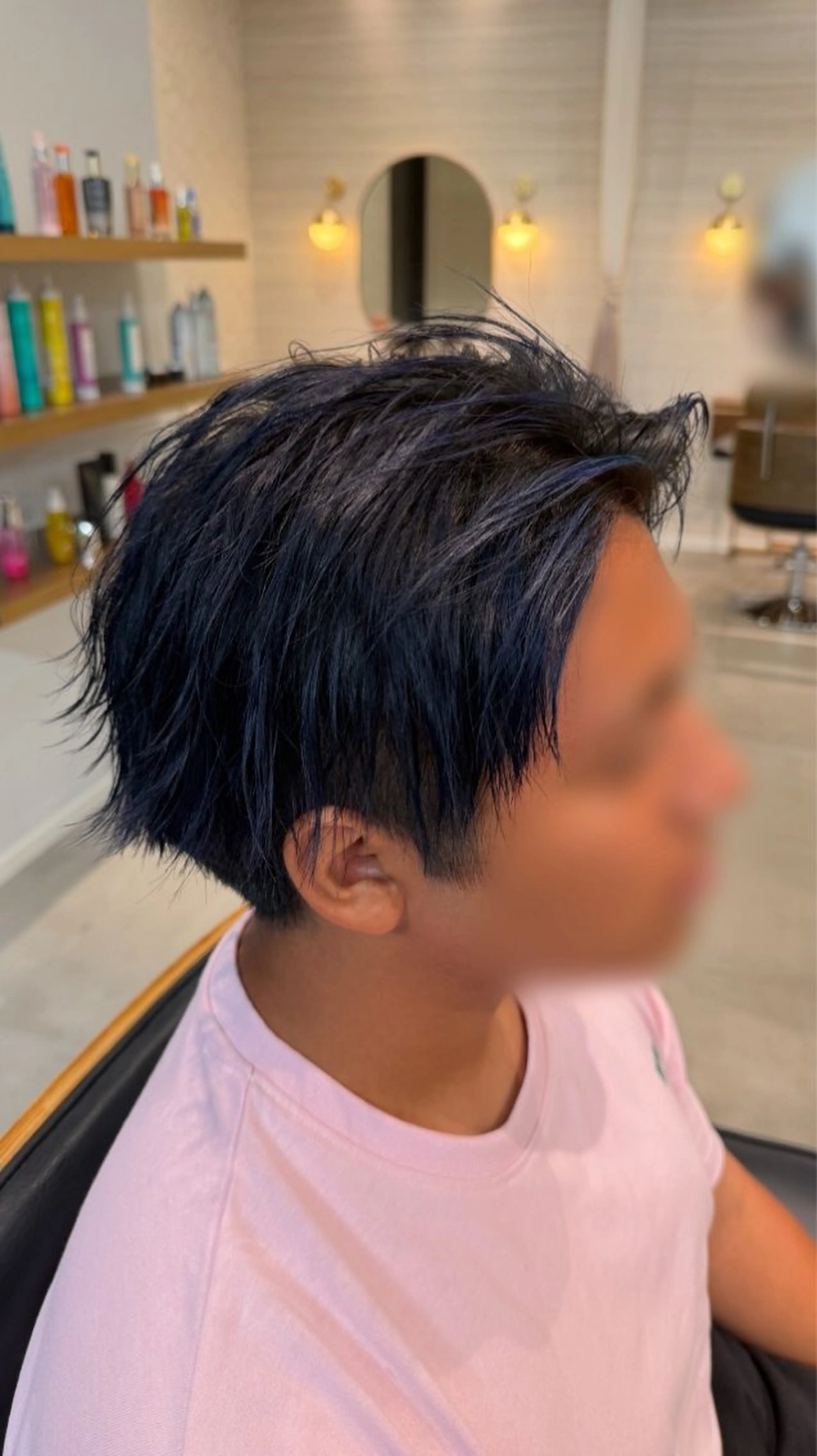 カラー メンズ 黒髪 ブルーカラー ブルーブラック 透明感カラー ネイビーカラー カット ヘアカラー 長谷川 紗羅のヘアスタイル