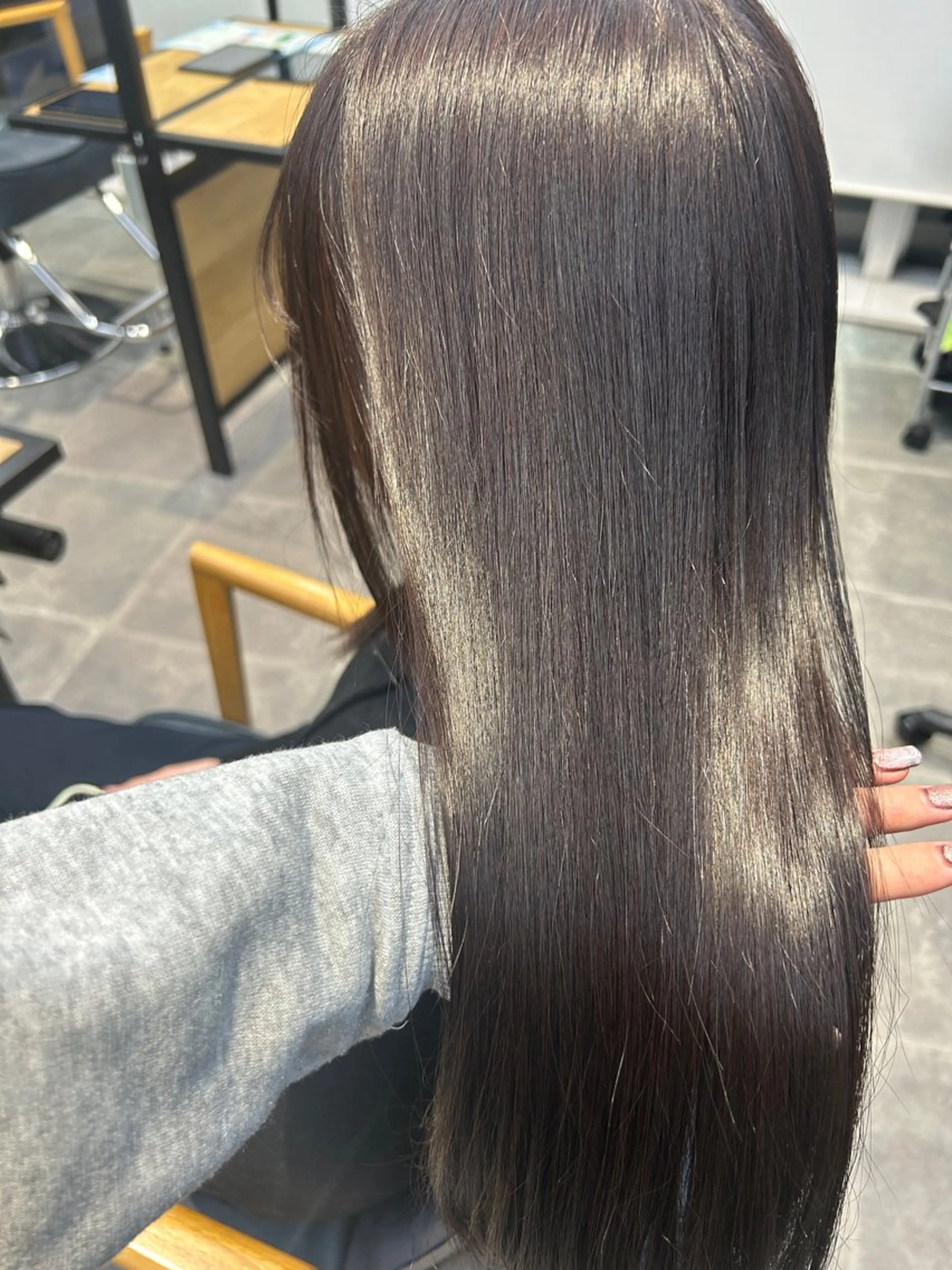 ロング カット ヘアカラー トリートメント newi梅田🫧韓国 ヘア🫧sakiのヘアスタイル