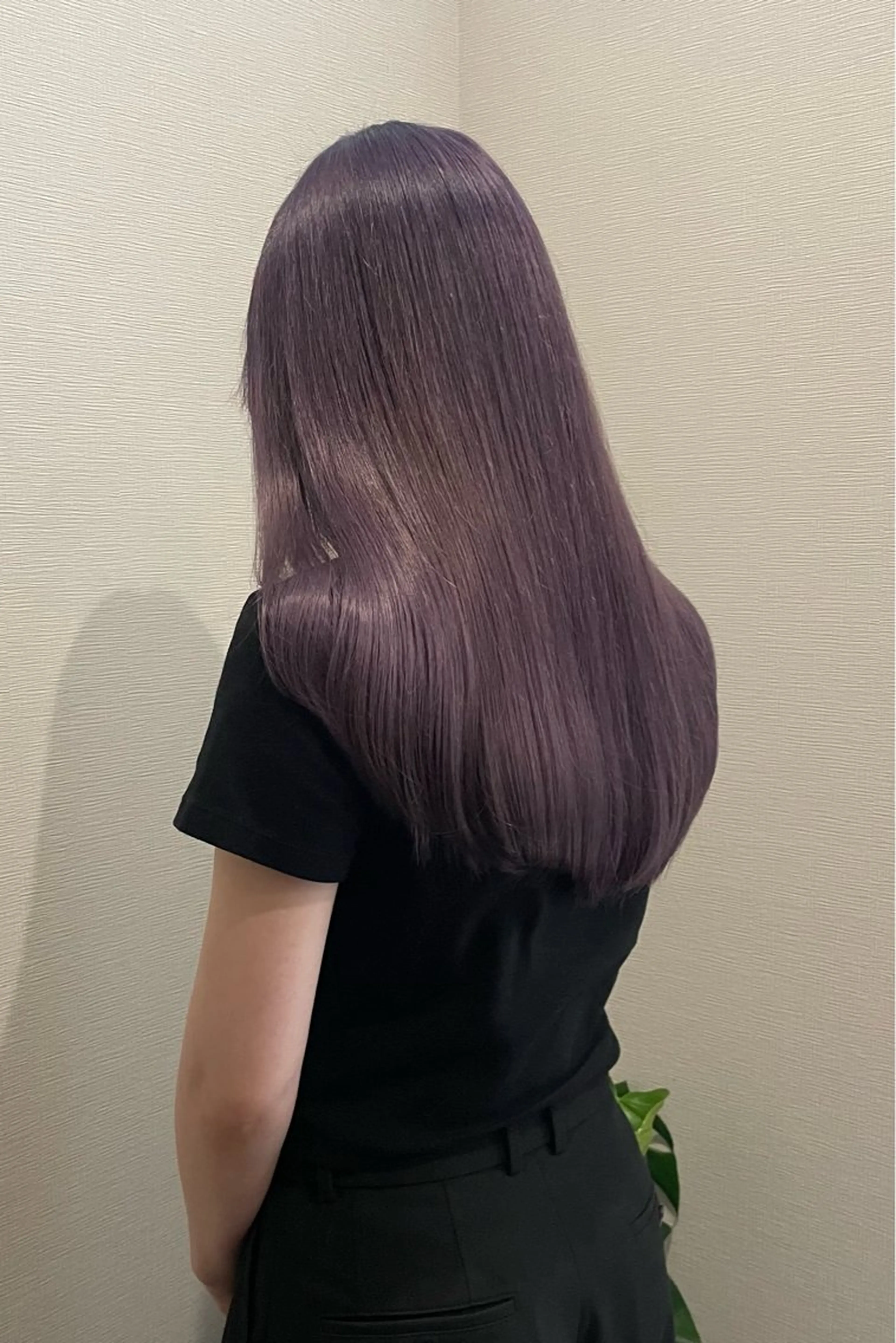 ロング カラー ブリーチ 透明感カラー カット ヘアカラー moe🥣ﾚｲﾔｰ ｶｯﾄ/透明感ｶﾗｰのヘアスタイル