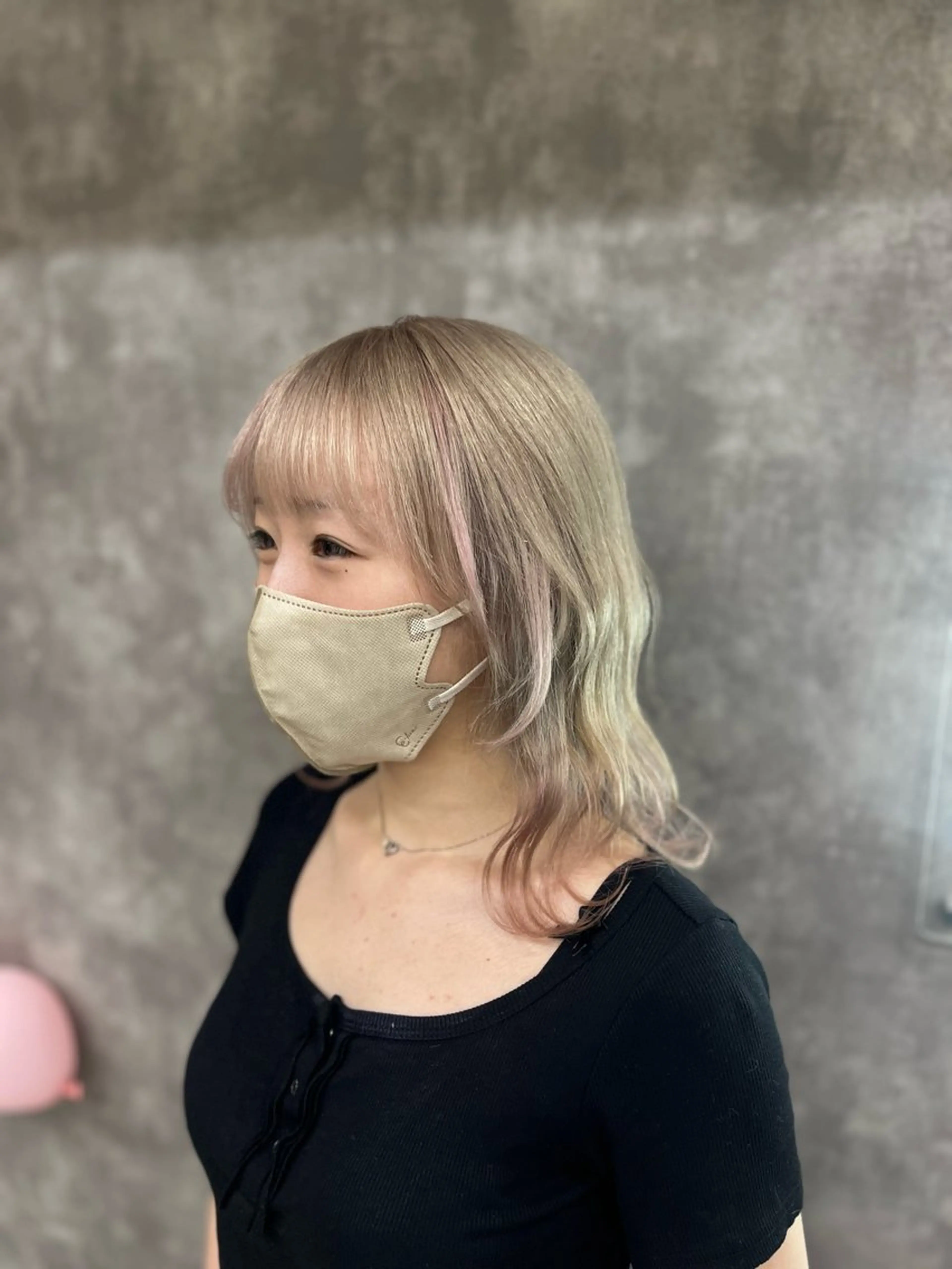 セミロング カラー シールエクステ ベージュカラー ブリーチ ブロンド ブラウンカラー ヘアカラー ⭐️さき⭐️ カラー/エクステのヘアスタイル