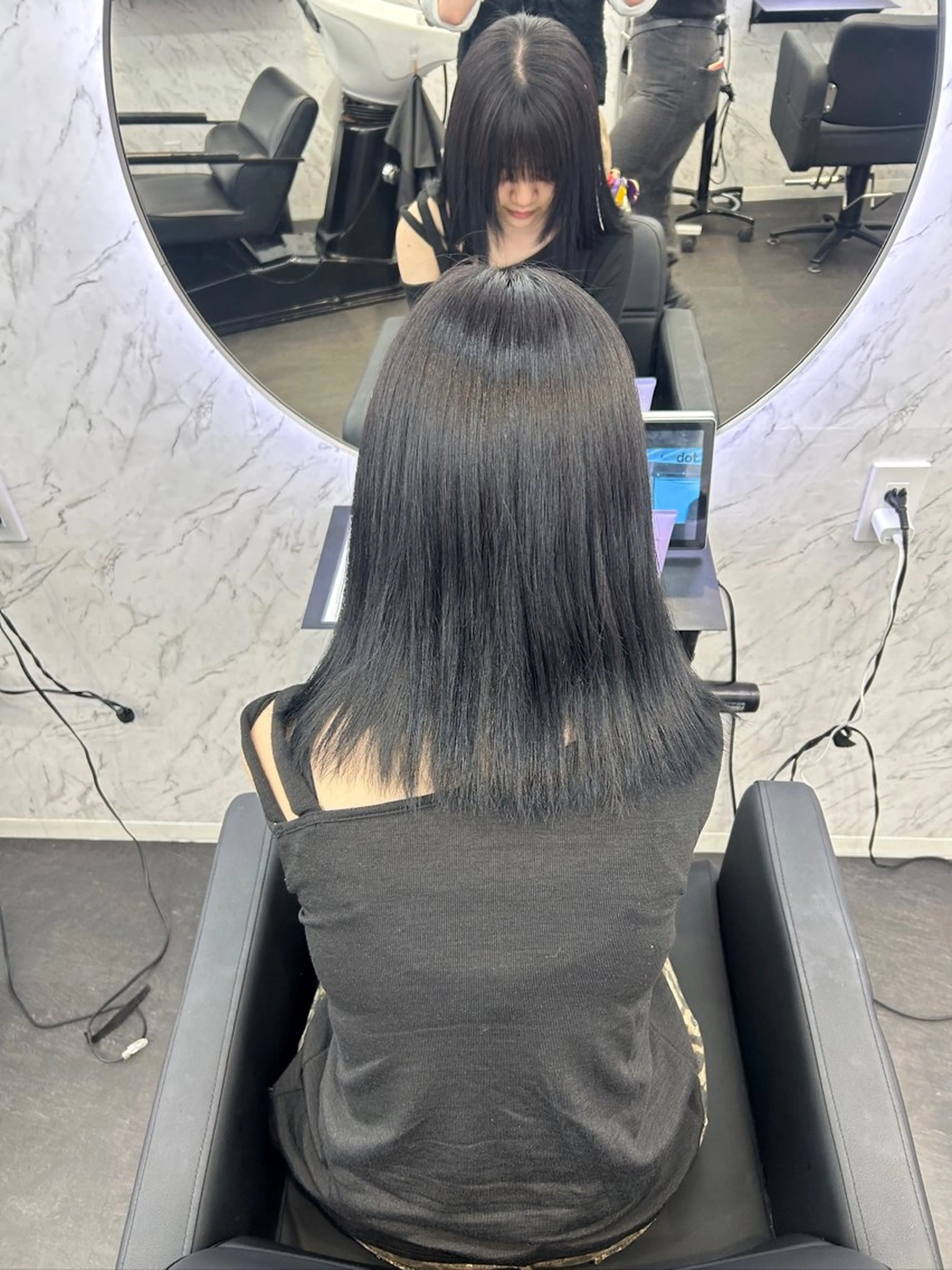 セミロング カラー 黒髪 ヘアカラー カット¥1100 ✂️MIUのヘアスタイル
