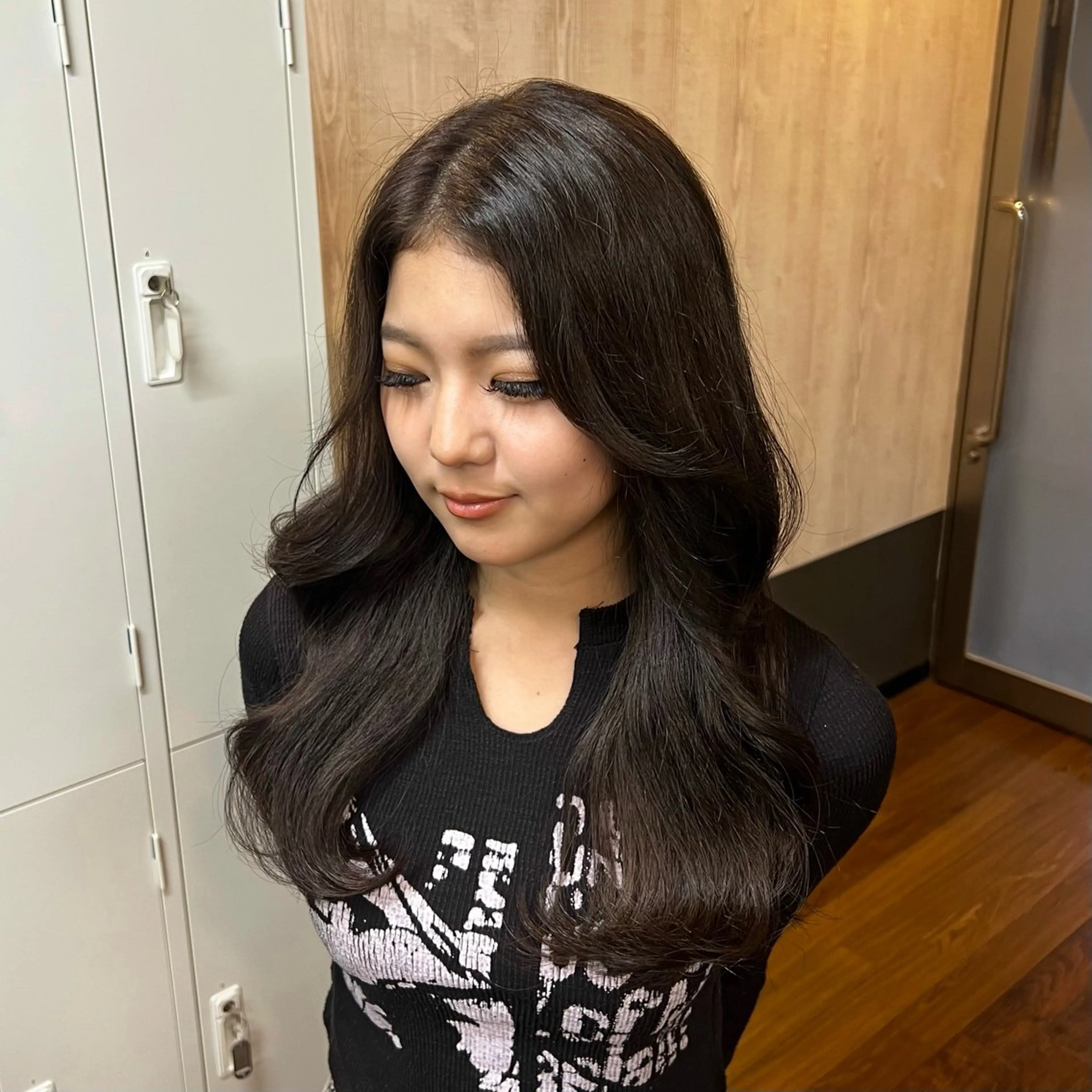 ロング ヘアカラー トリートメント 岡野 綾のヘアスタイル