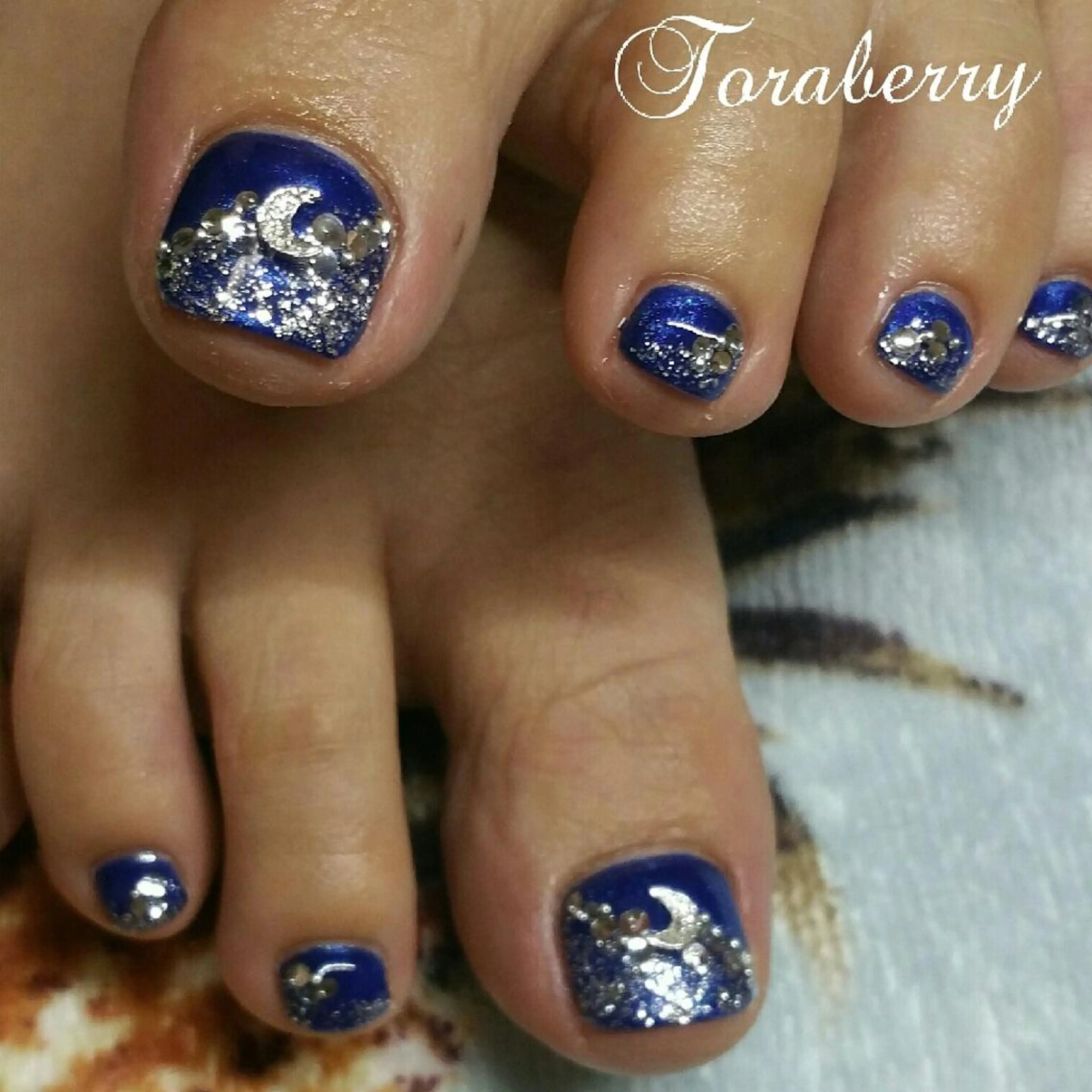 ネイル ネイビー フットネイル ネイリスト なつみのネイルデザイン