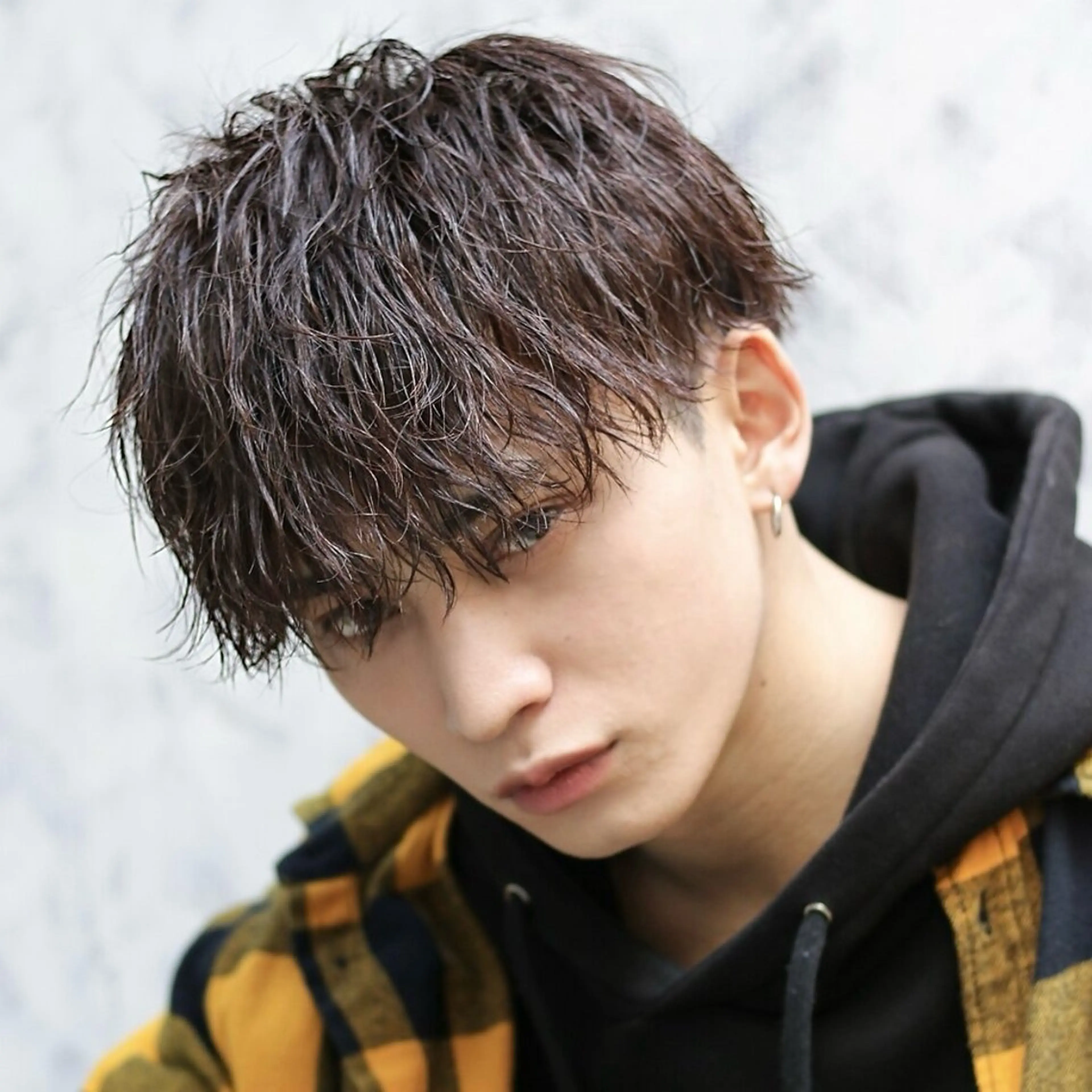 ショート パーマ メンズ メンズパーマ ツイストスパイラルパーマ スパイラルパーマ カット パーマ メンズ特化カットパー マカラー坂田柊のヘアスタイル