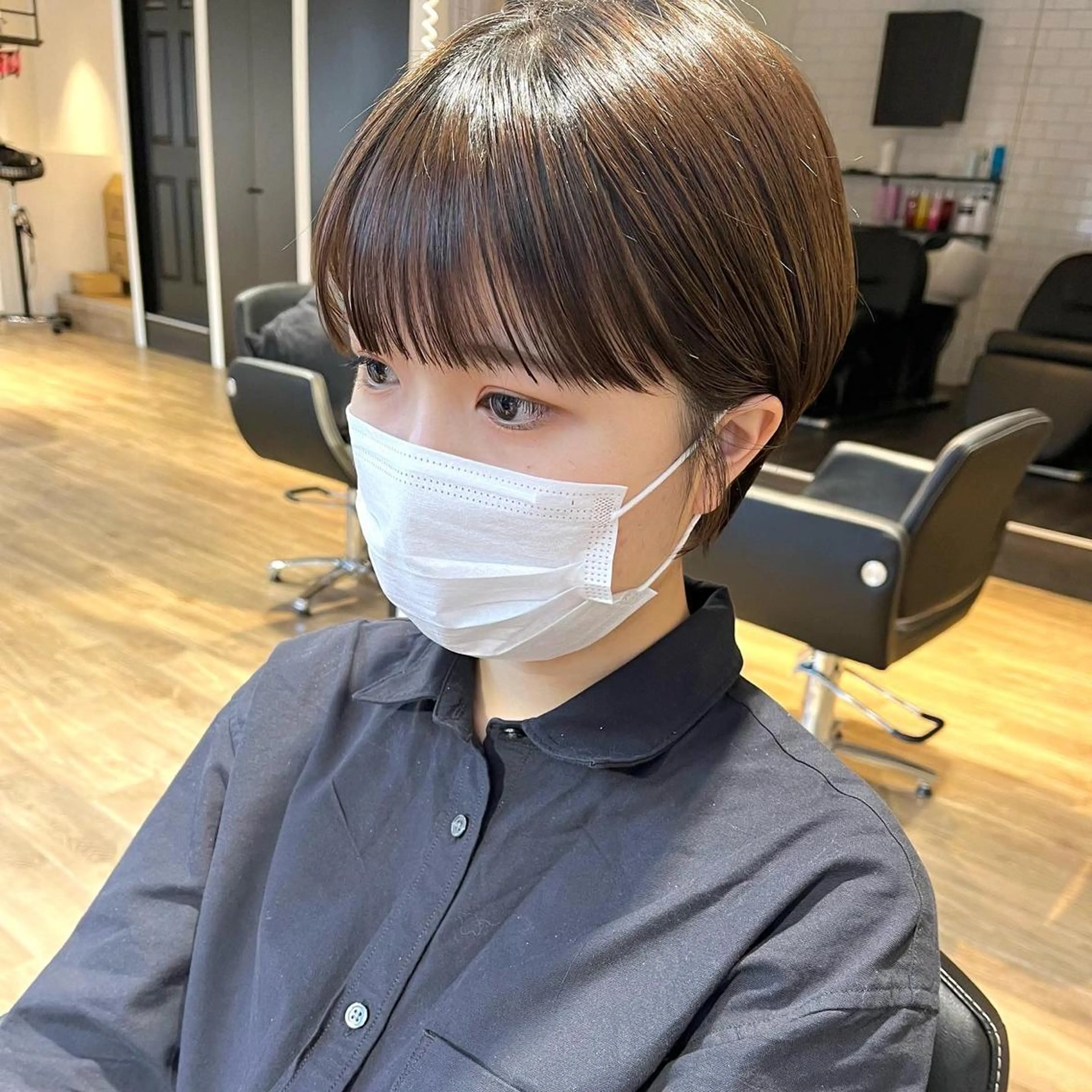 ショート カラー ✨艶髪✨ 奈須晴香のヘアスタイル