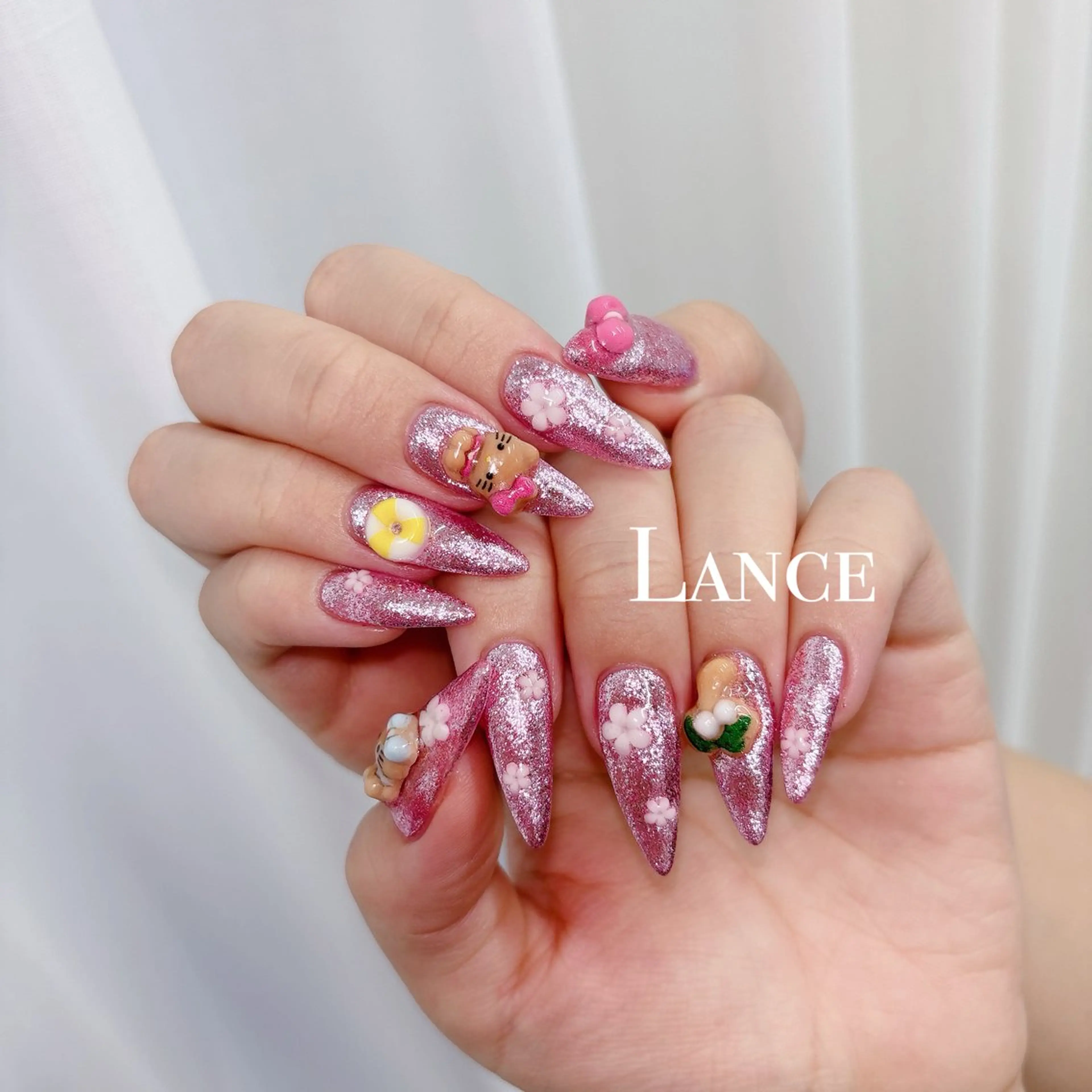 ネイル オーロラネイル ブルー フットネイル 氷ネイル・うるうるネイル キラキラネイル ハンドネイル Lance nailのネイルデザイン
