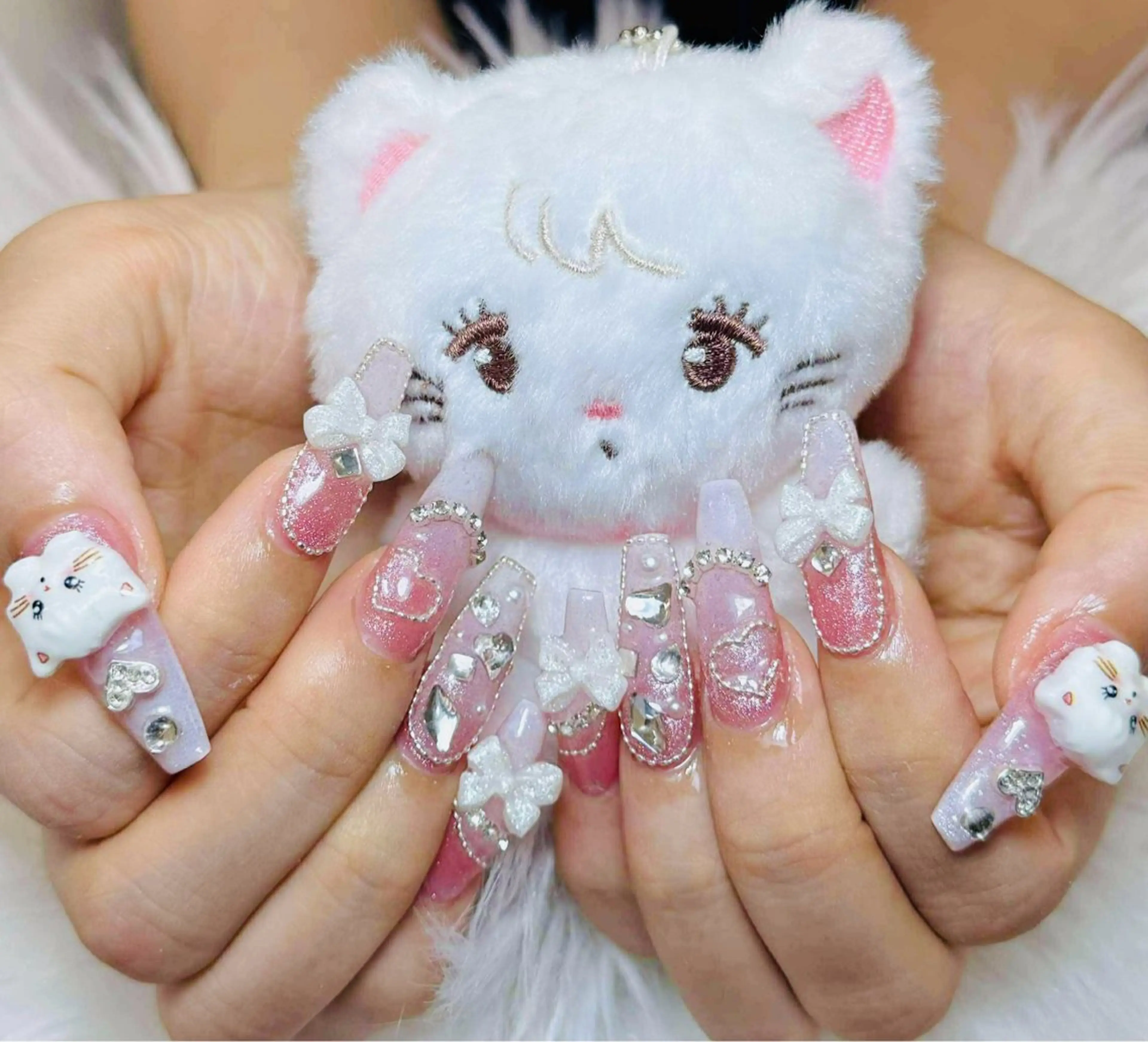 ネイル チークネイル 長さ出し フットネイル マグネットネイル 持ち込み ハンドネイル ANH NAIL ゴテゴテ専門店💎のネイルデザイン