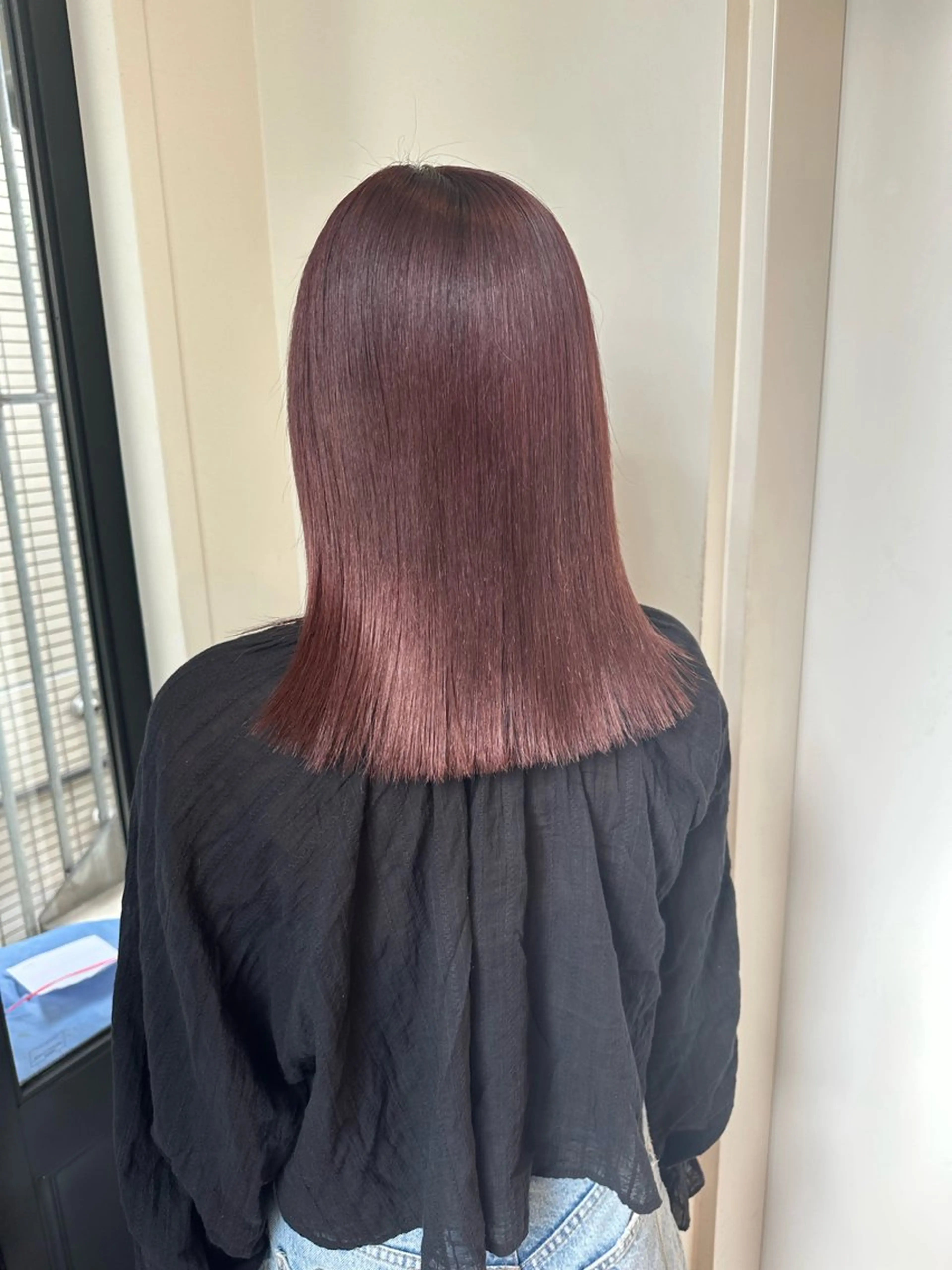 ミディアム 安丸 結夏のヘアスタイル