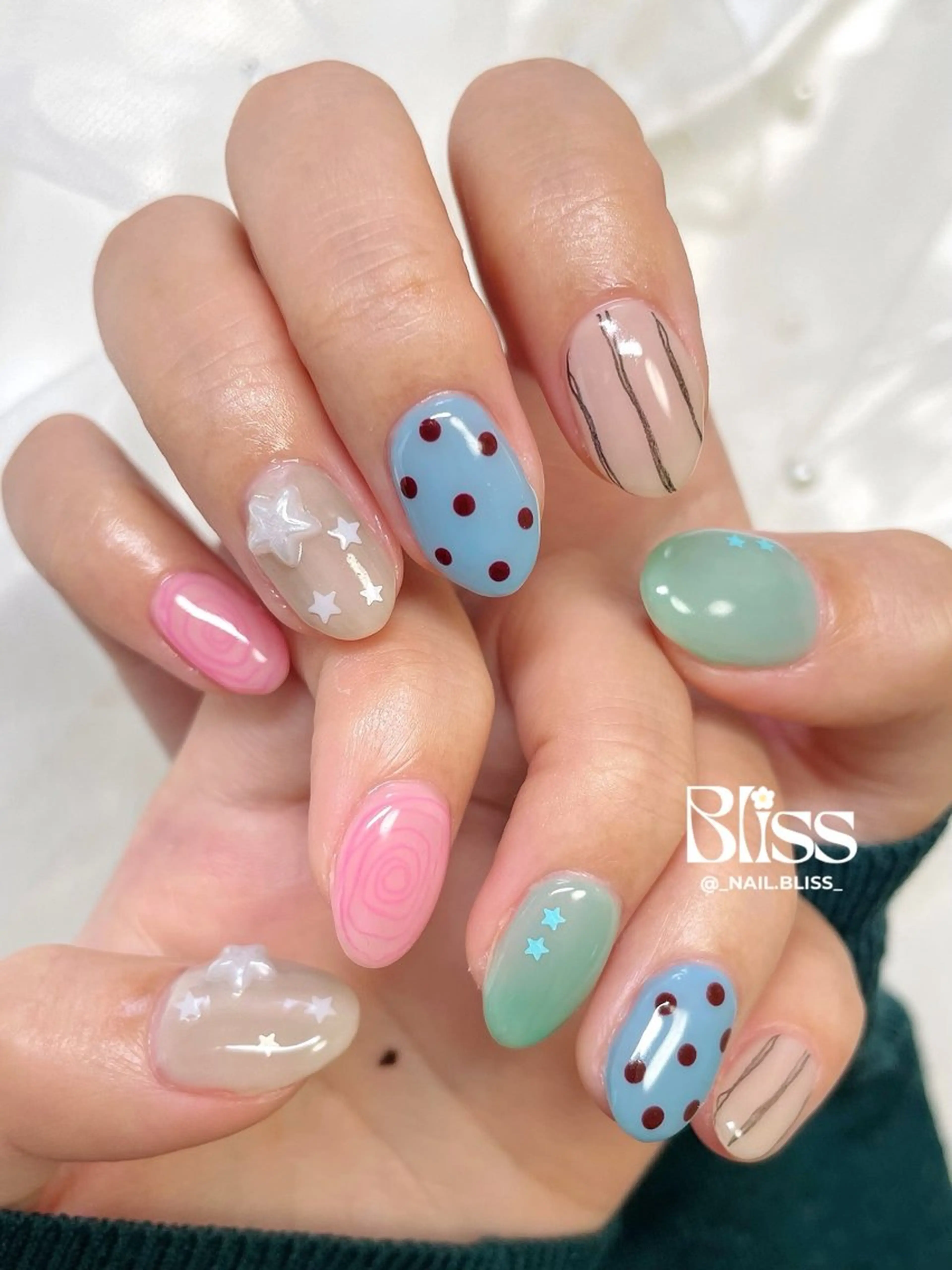 ネイル 持ち込み ハンドネイル NAIL BLISSのネイルデザイン