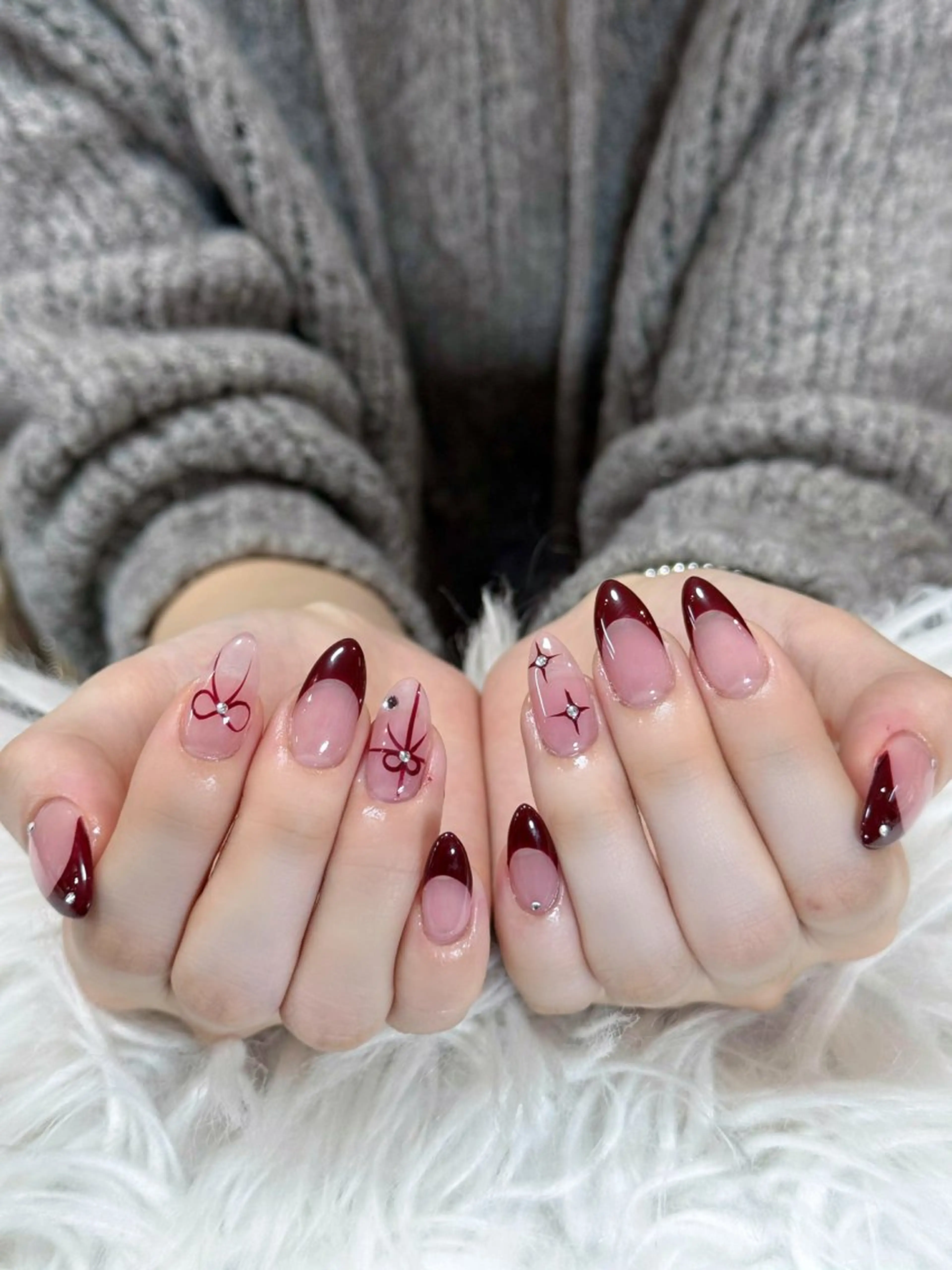 ネイル オーロラネイル ボルドー ブラウン 氷ネイル・うるうるネイル キラキラネイル Julli NailStudioのネイルデザイン