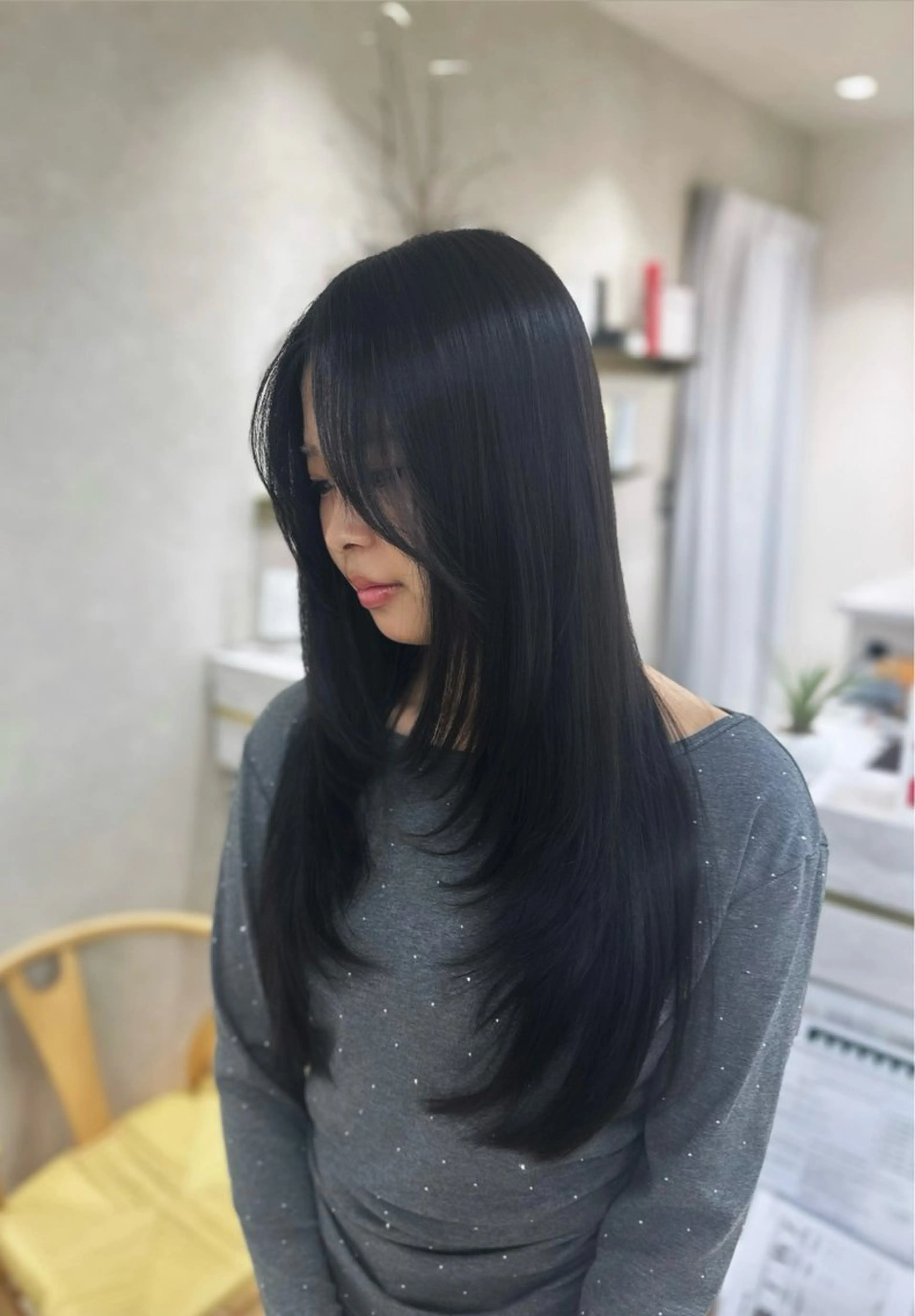 ミディアム ヘアカラー レイヤー透明感カラー / MAIKA🤎のヘアスタイル