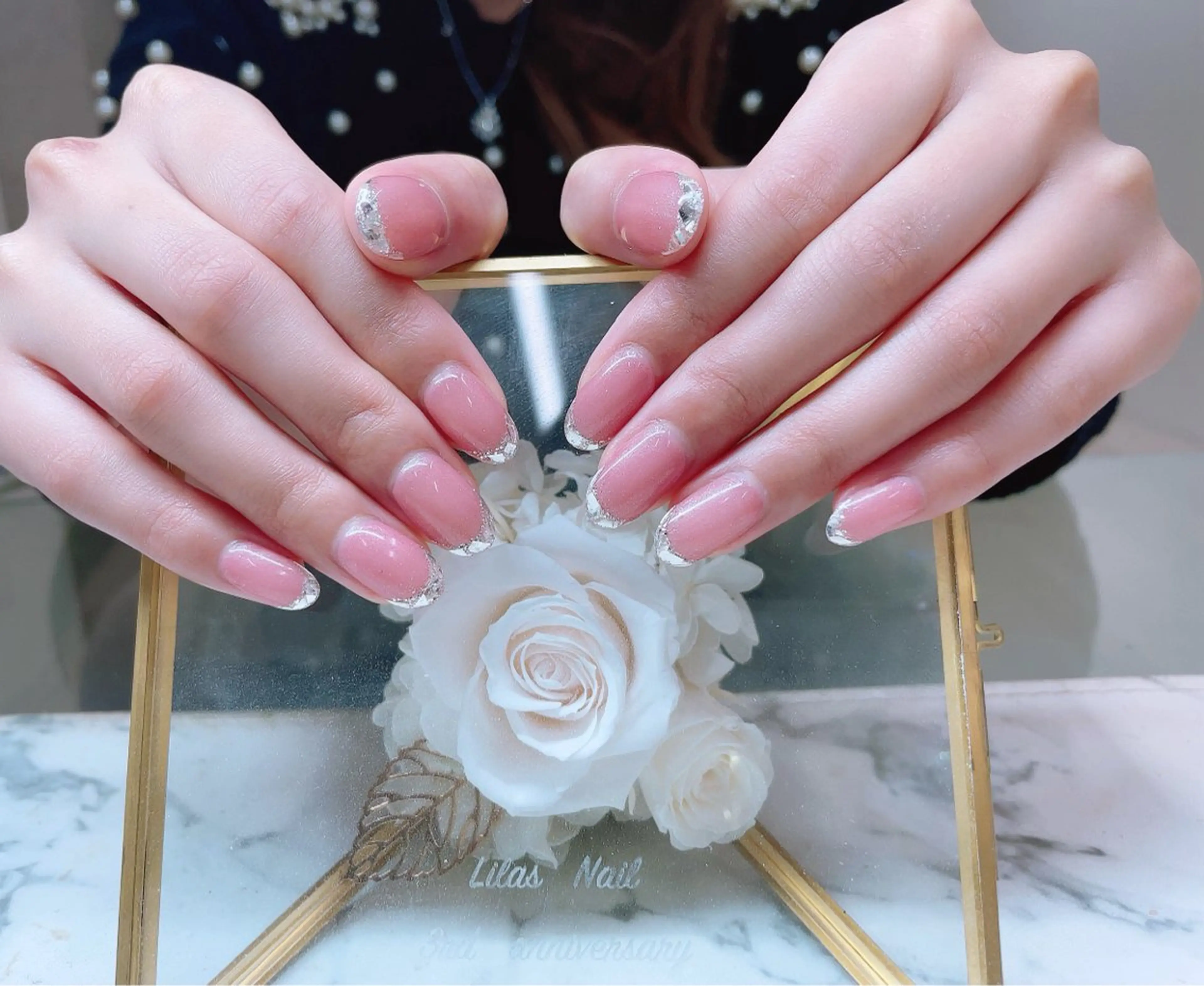 ネイル フレンチネイル ジェルネイル ガラスフレンチ ハードジェル キラキラネイル Lilas Nailのネイルデザイン