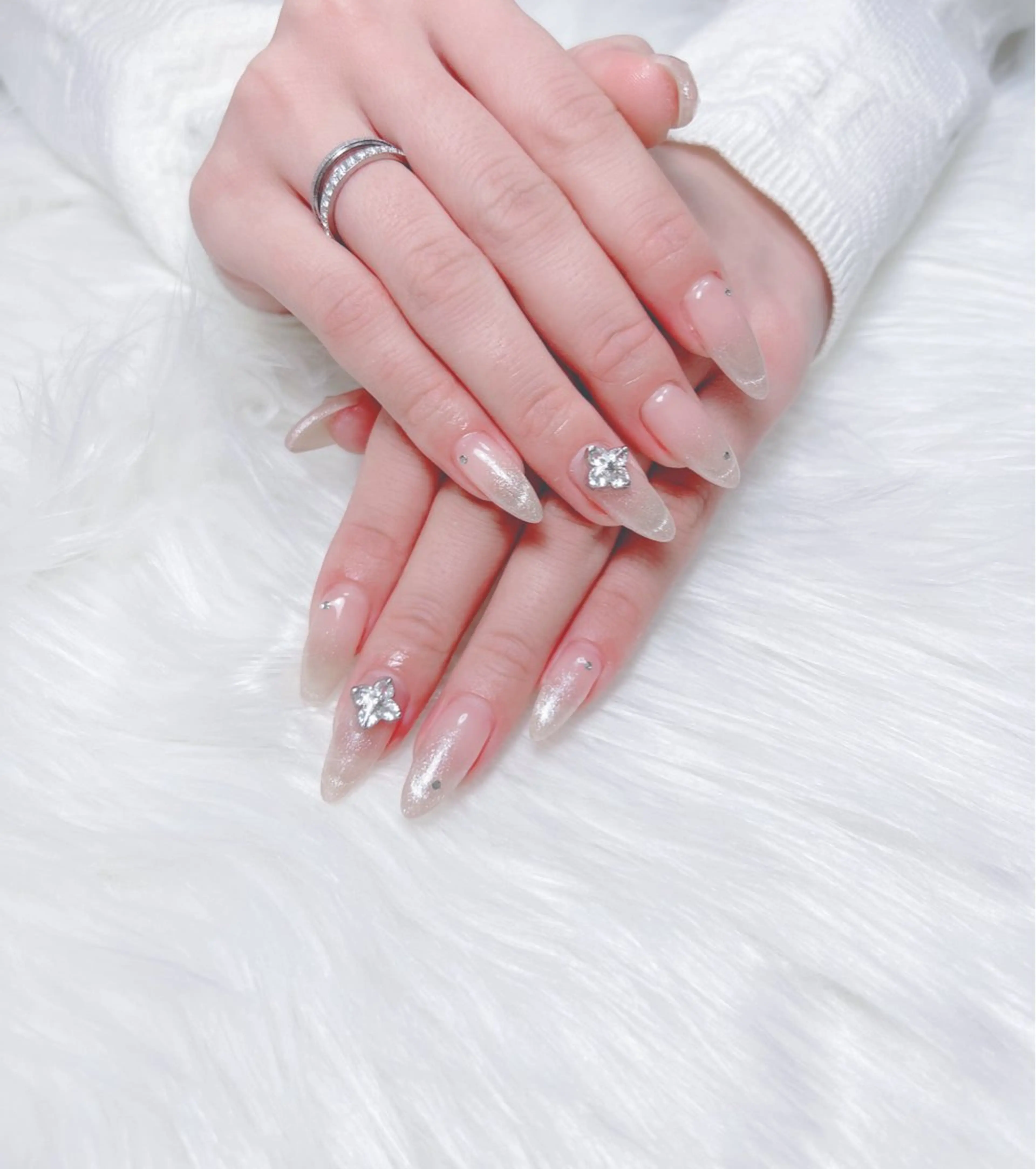 ネイル uu ネイルサロン関内🌼のネイルデザイン