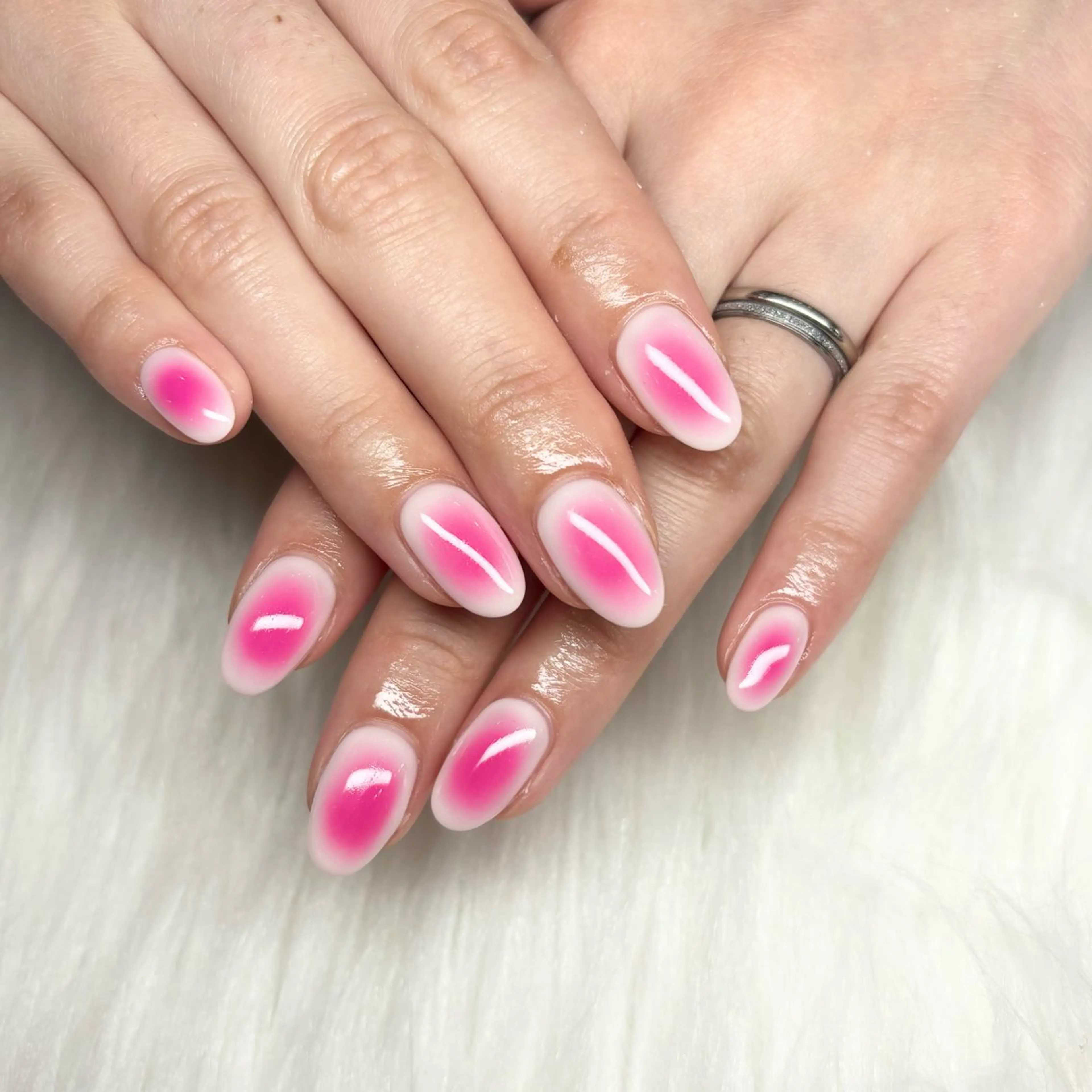 ネイル チークネイル 鈴木 華乃のネイルデザイン