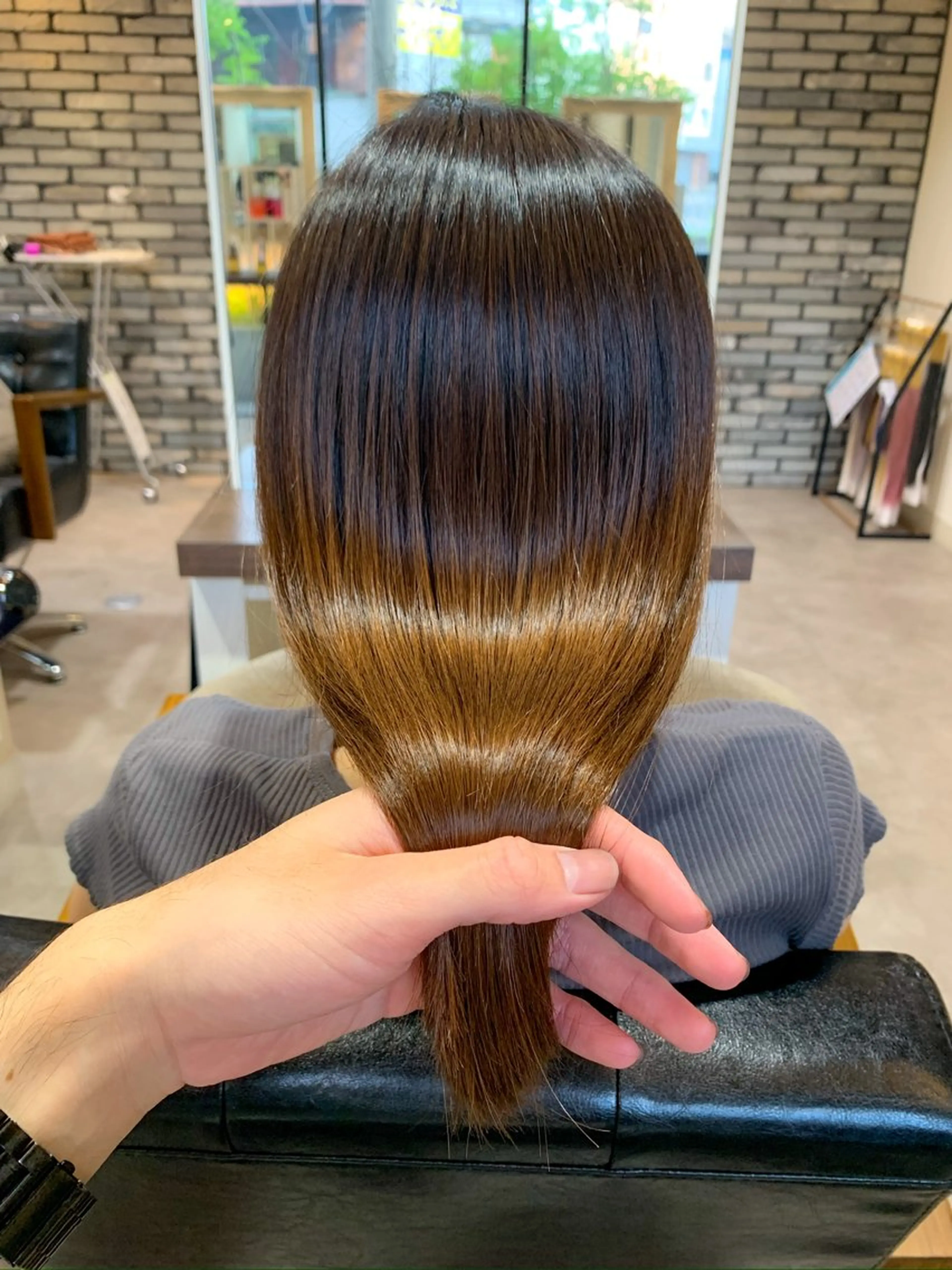 ロング 切りっぱなしボブ パープルカラー ボブ エギョモリ 外国人風カラー カット ヘアカラー トリートメント 地毛風ストレート/ 髪質改善/榎本流行のヘアスタイル