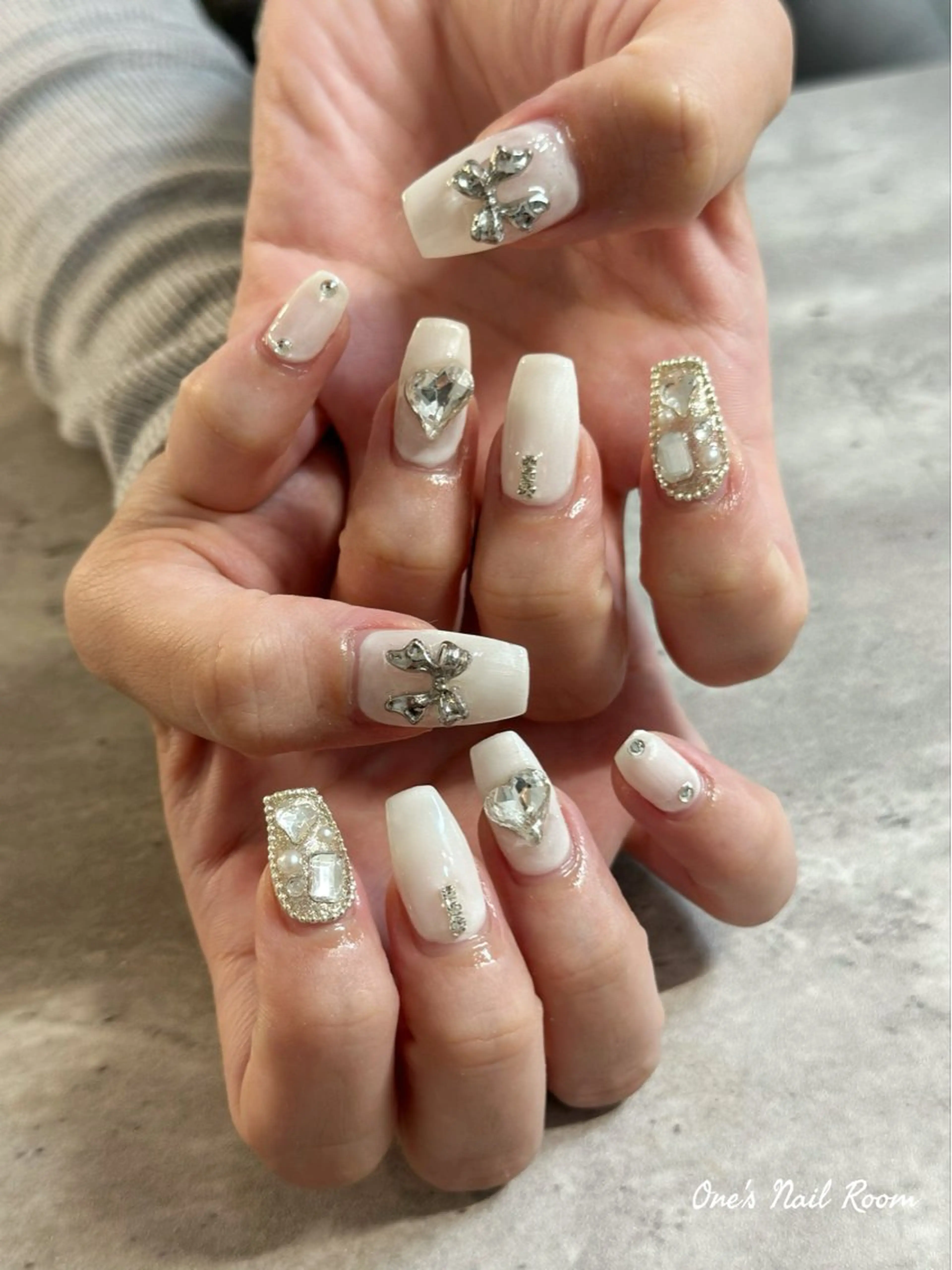 ネイル ハンドネイル One's Nail Roomのネイルデザイン