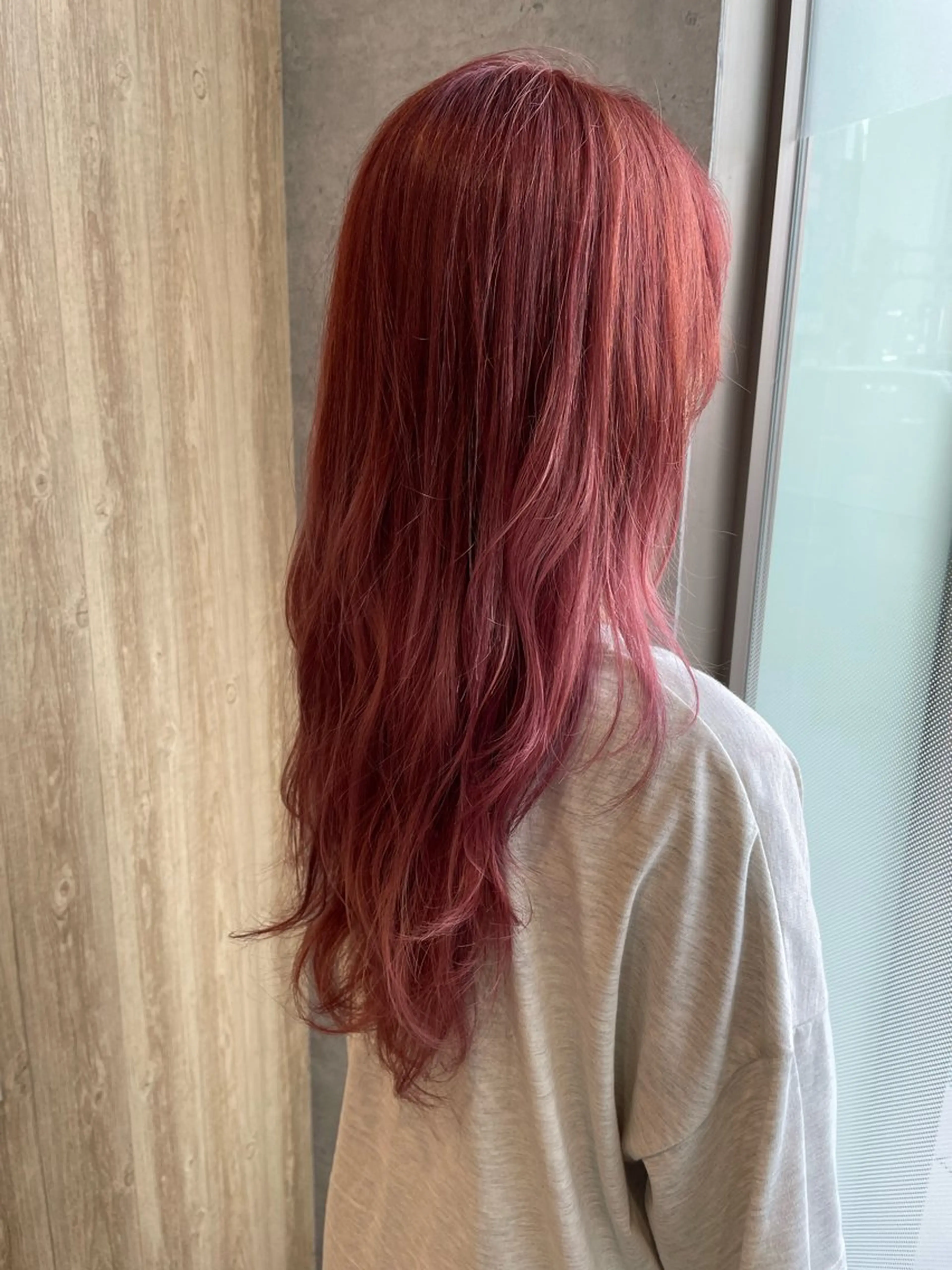 セミロング 松本 美香のヘアスタイル