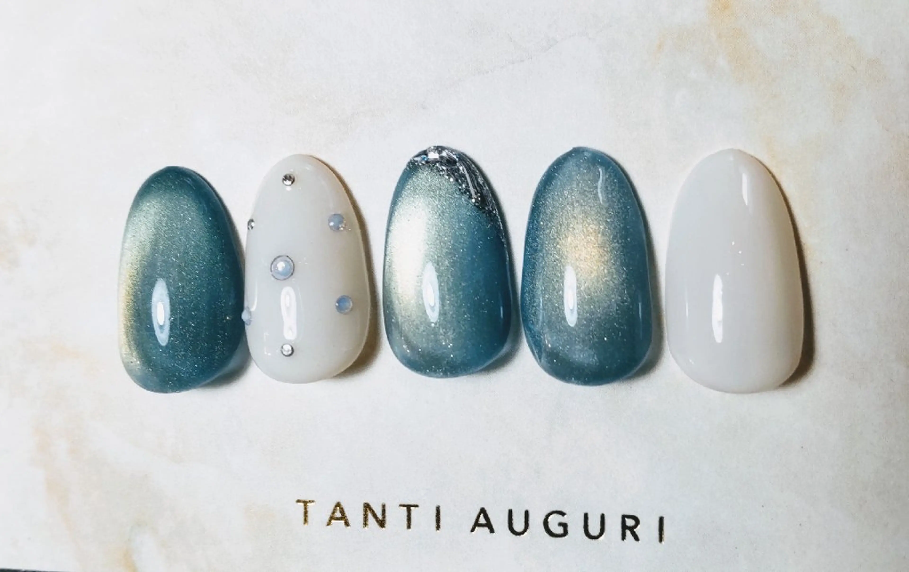 ネイル Éva nail MARIのネイルデザイン