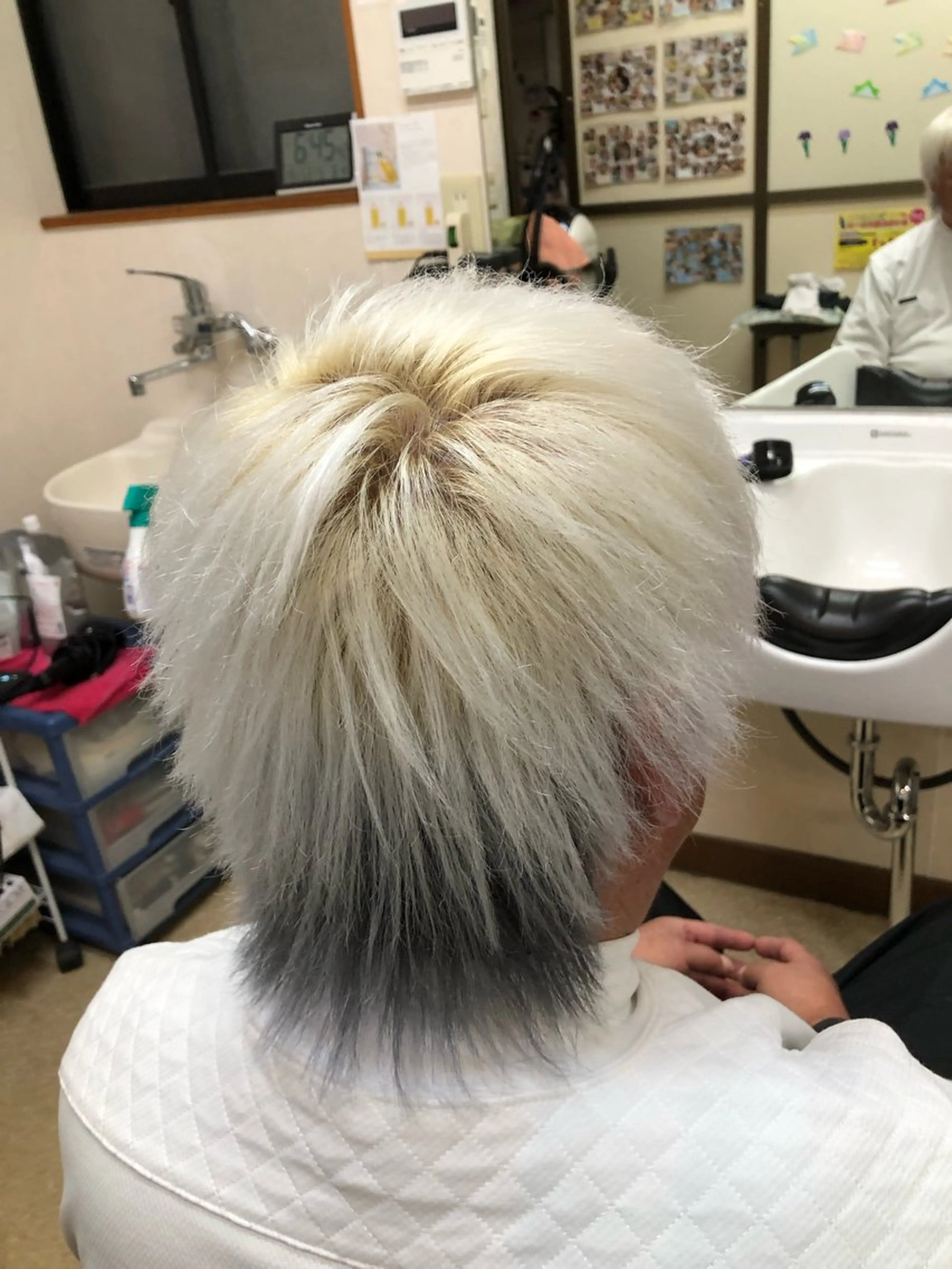 カラー 石塚 浩のヘアスタイル