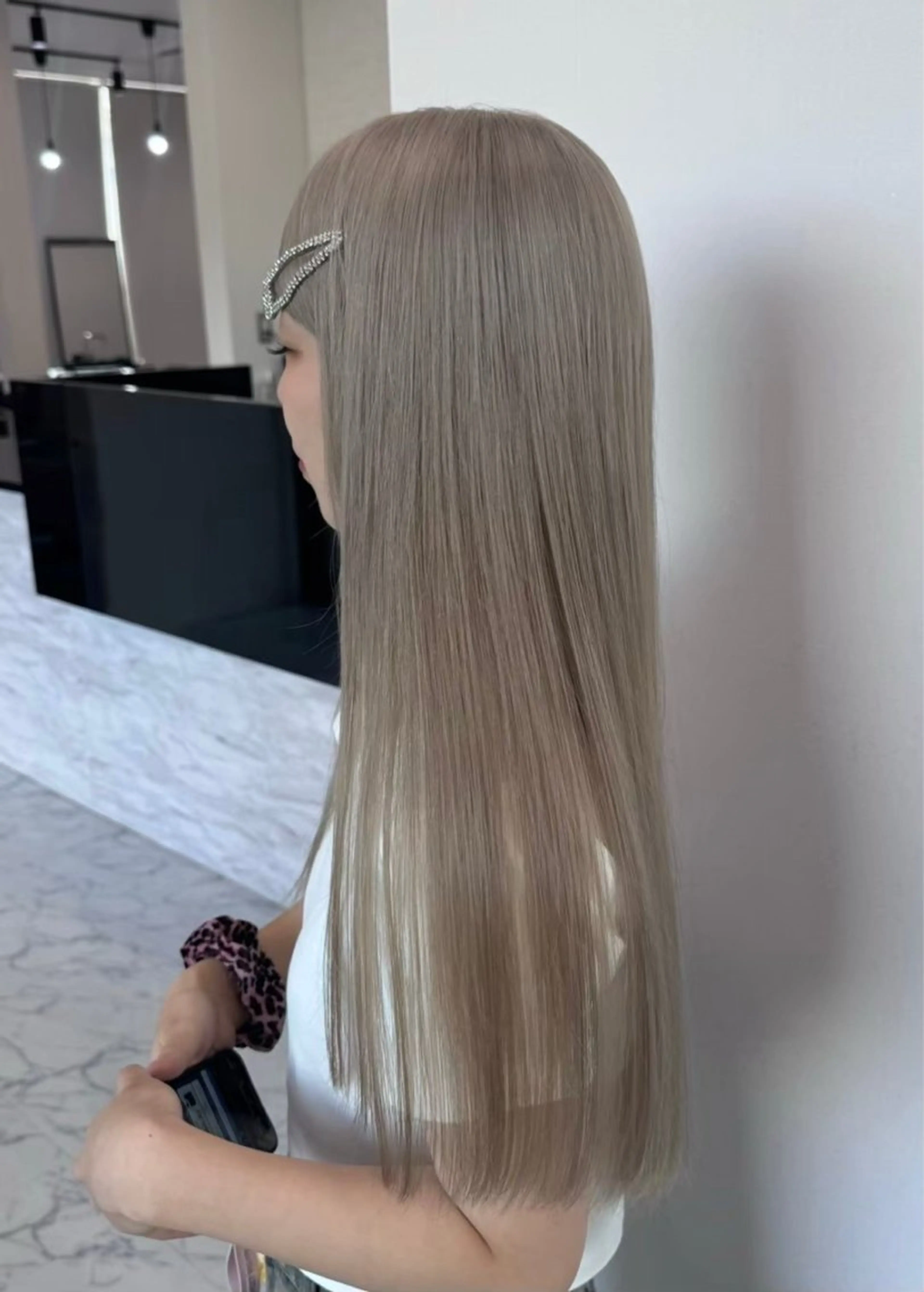 【低ダメージ】ブリーチカラー+艶トリートメントの写真