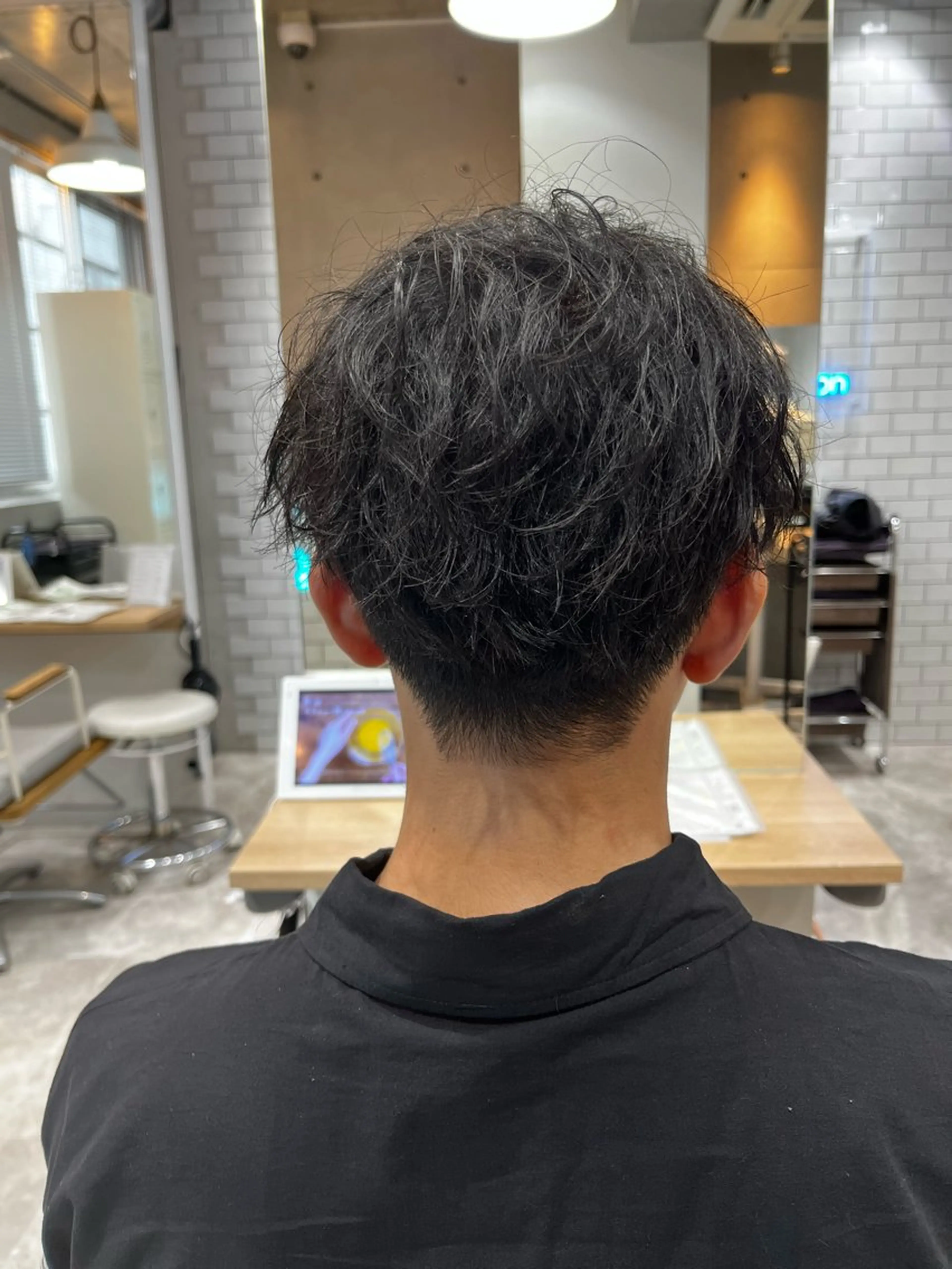 ショート メンズ マッシュ くせ毛 メンズカット パーマ／稲葉のヘアスタイル