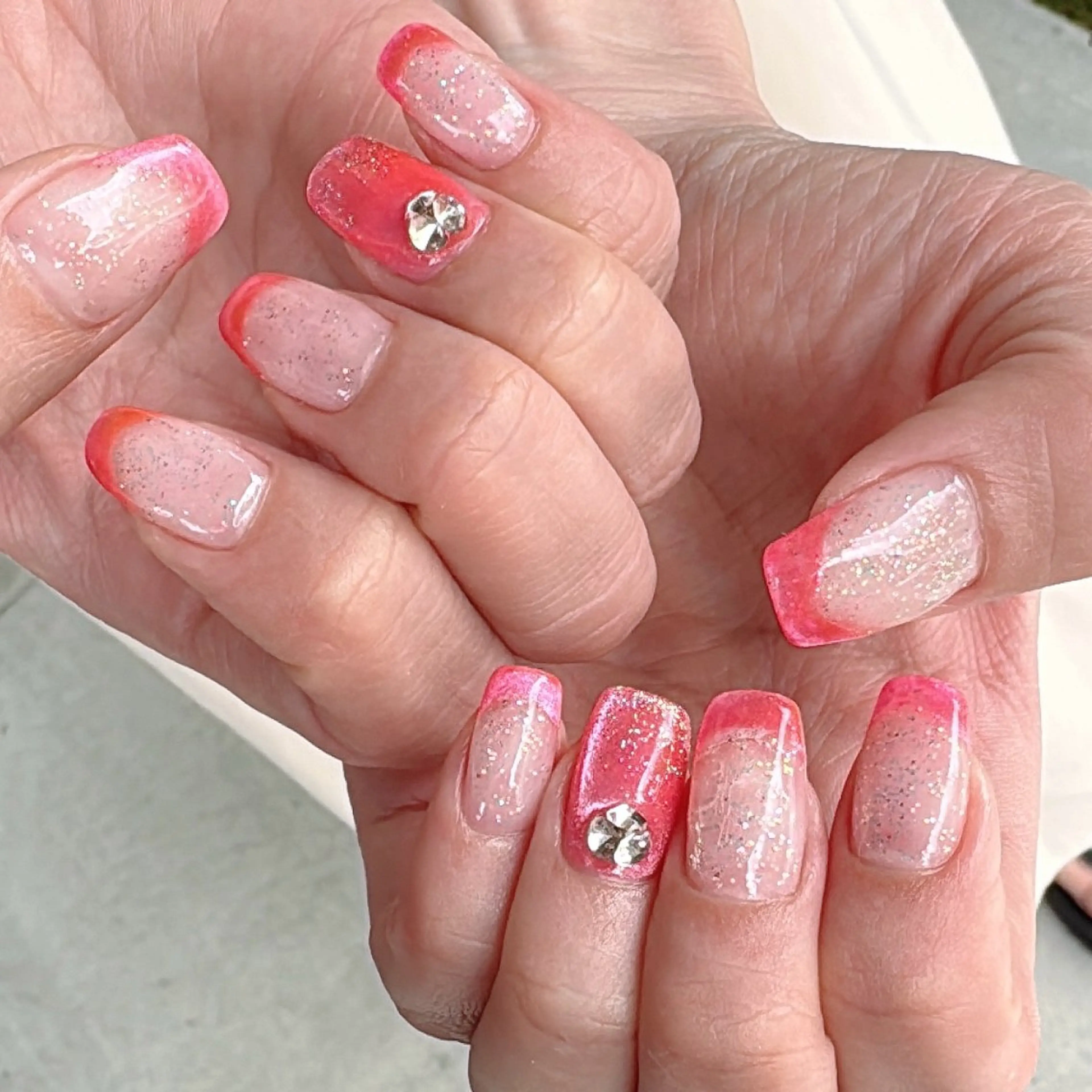 ネイル フレンチネイル ラメ(グリッター) MATATABI. kumiのネイルデザイン