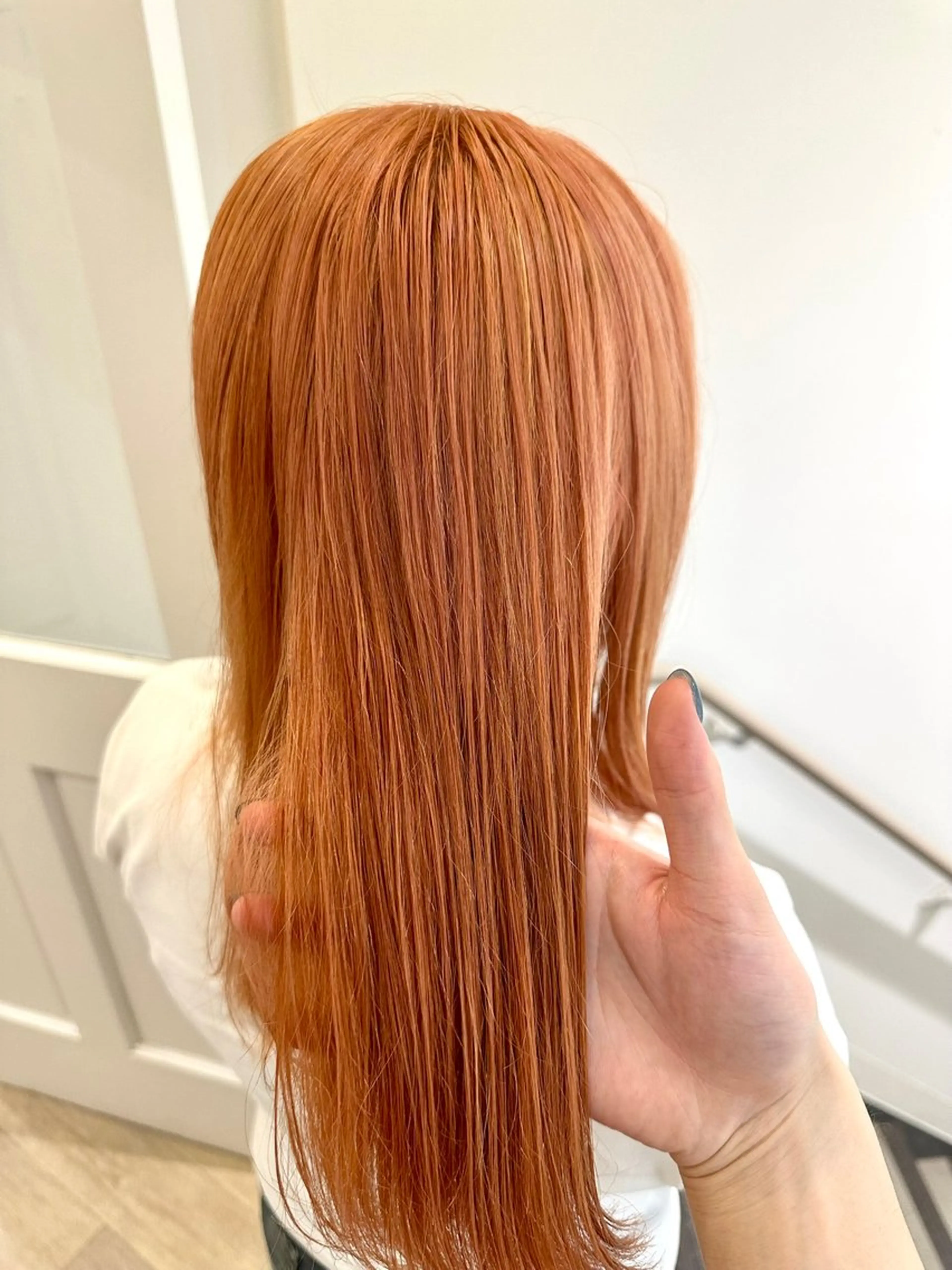 ミディアム カラー ブリーチ オレンジ 🍜のばた 🍜のヘアスタイル