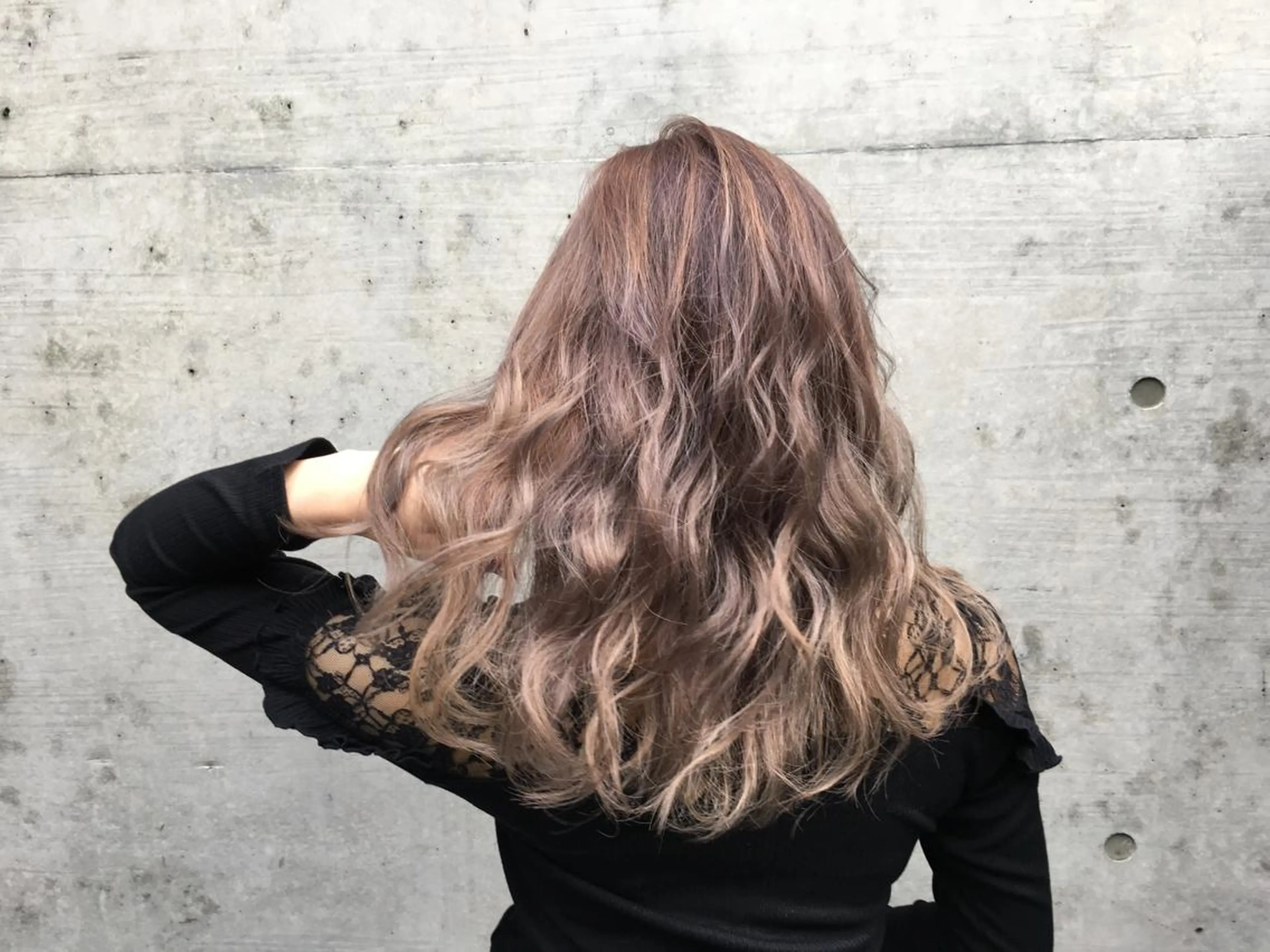 セミロング カラー ヘアカラー トリートメント ヘアセット 韓国ヘア🤍髪質改善 🇰🇷AKANEのヘアスタイル