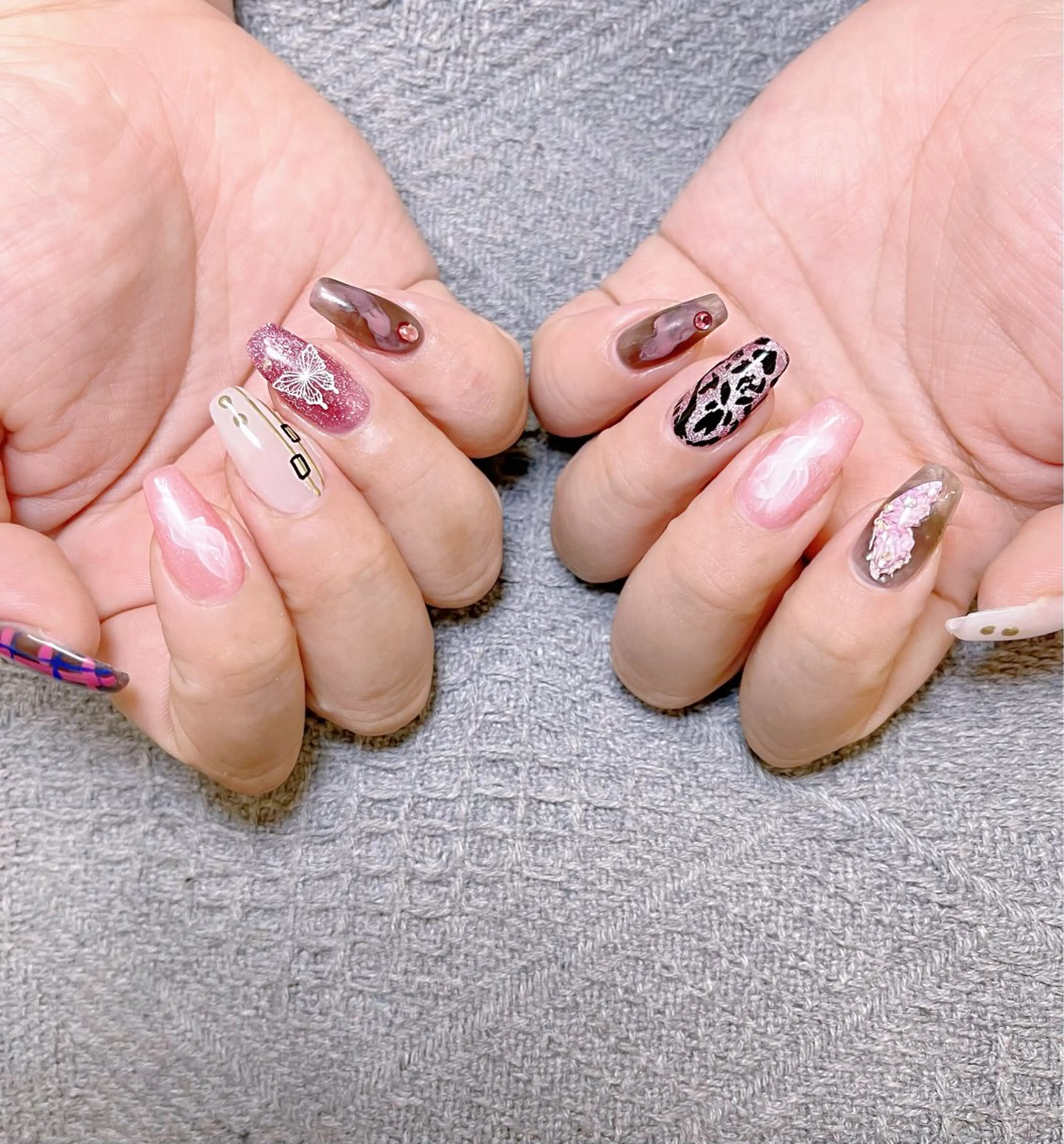 ミディアム めぐみのネイルサロン スタッフ練習のネイルデザイン