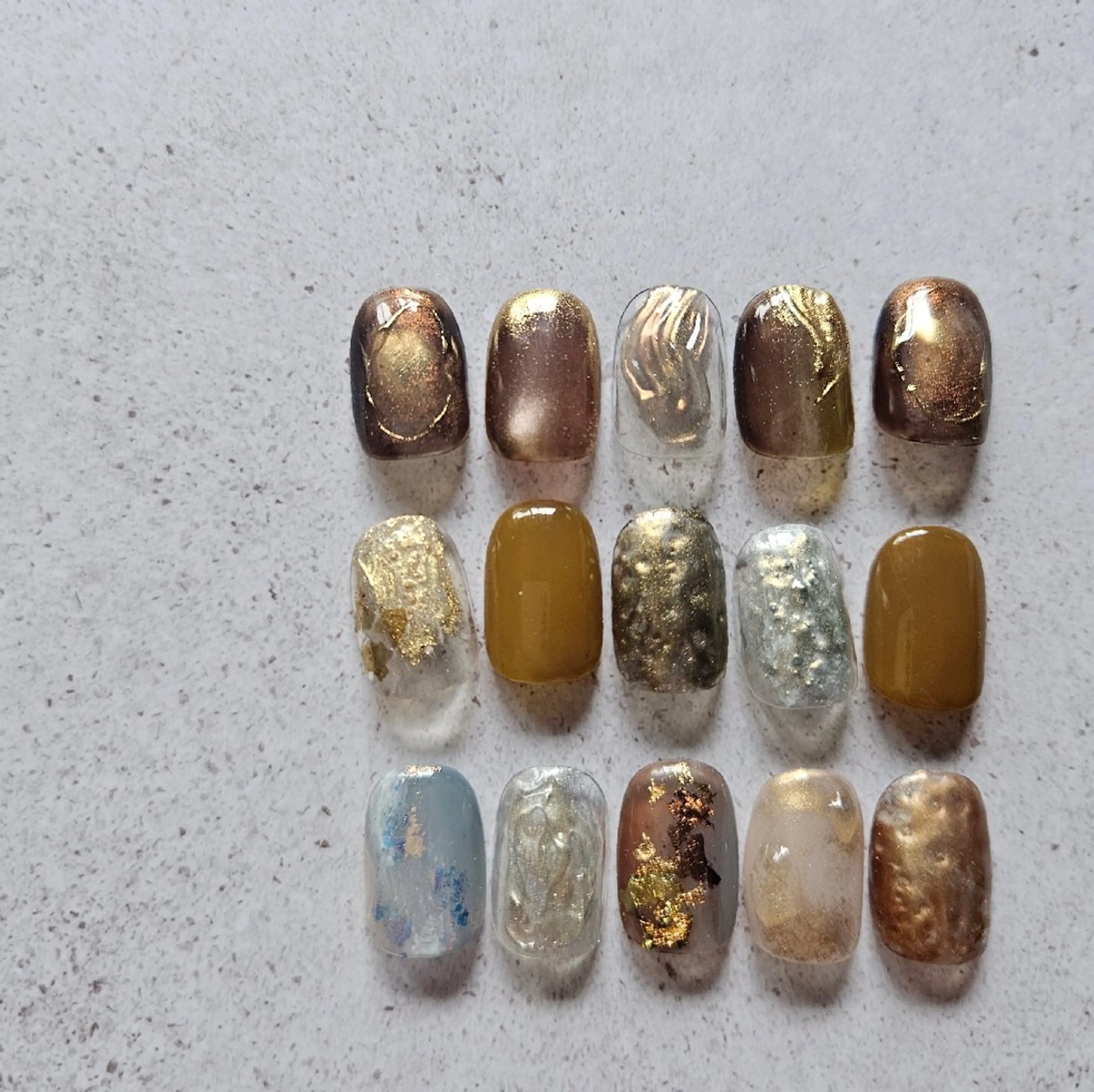 ネイル マグネットネイル ハンドネイル Nailsalon manoのネイルデザイン