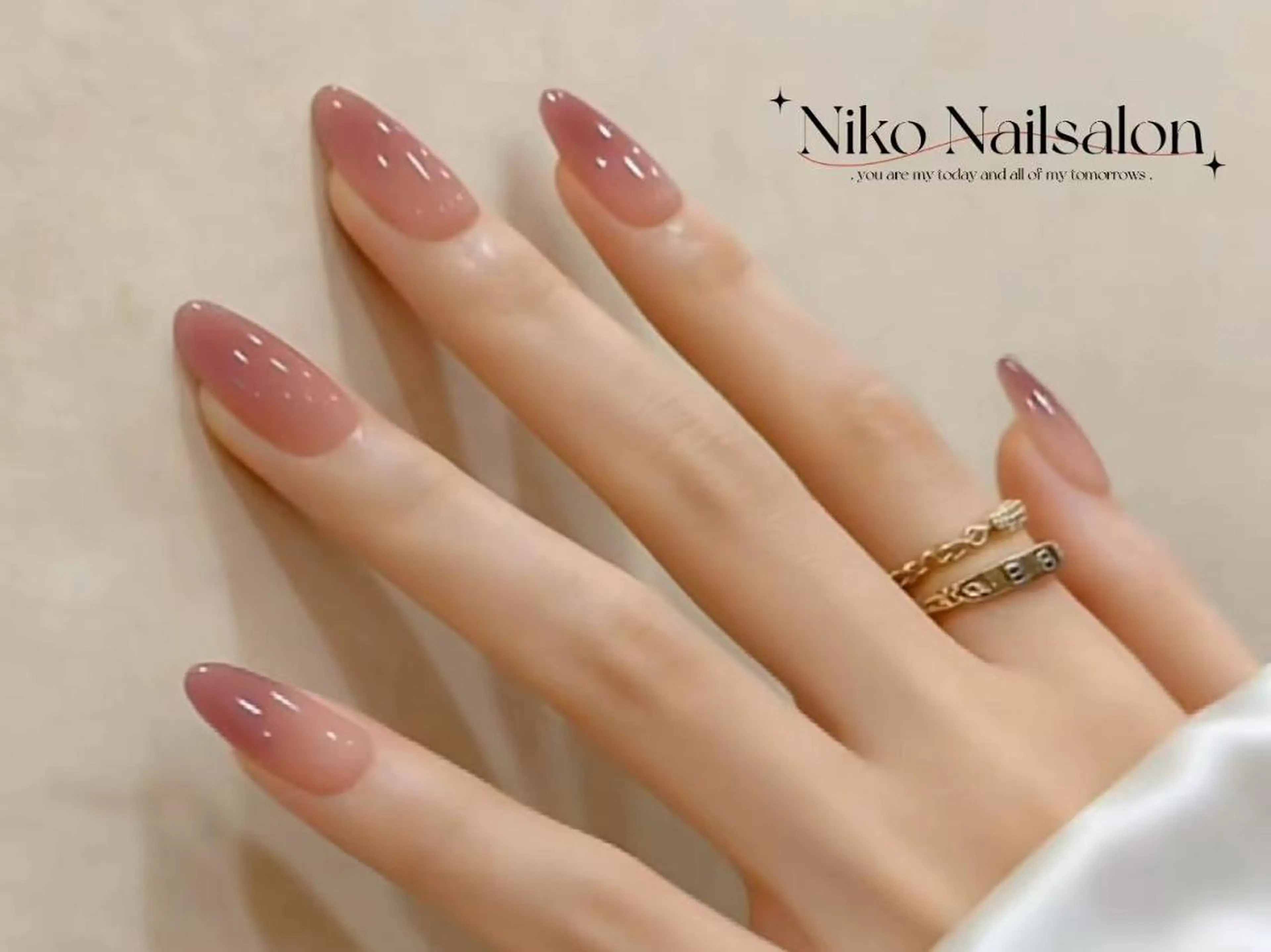 ネイル 長さ出し フットネイル フレンチネイル ジェルネイル ガラスフレンチ Nikoネイルサロン 本八幡店のネイルデザイン